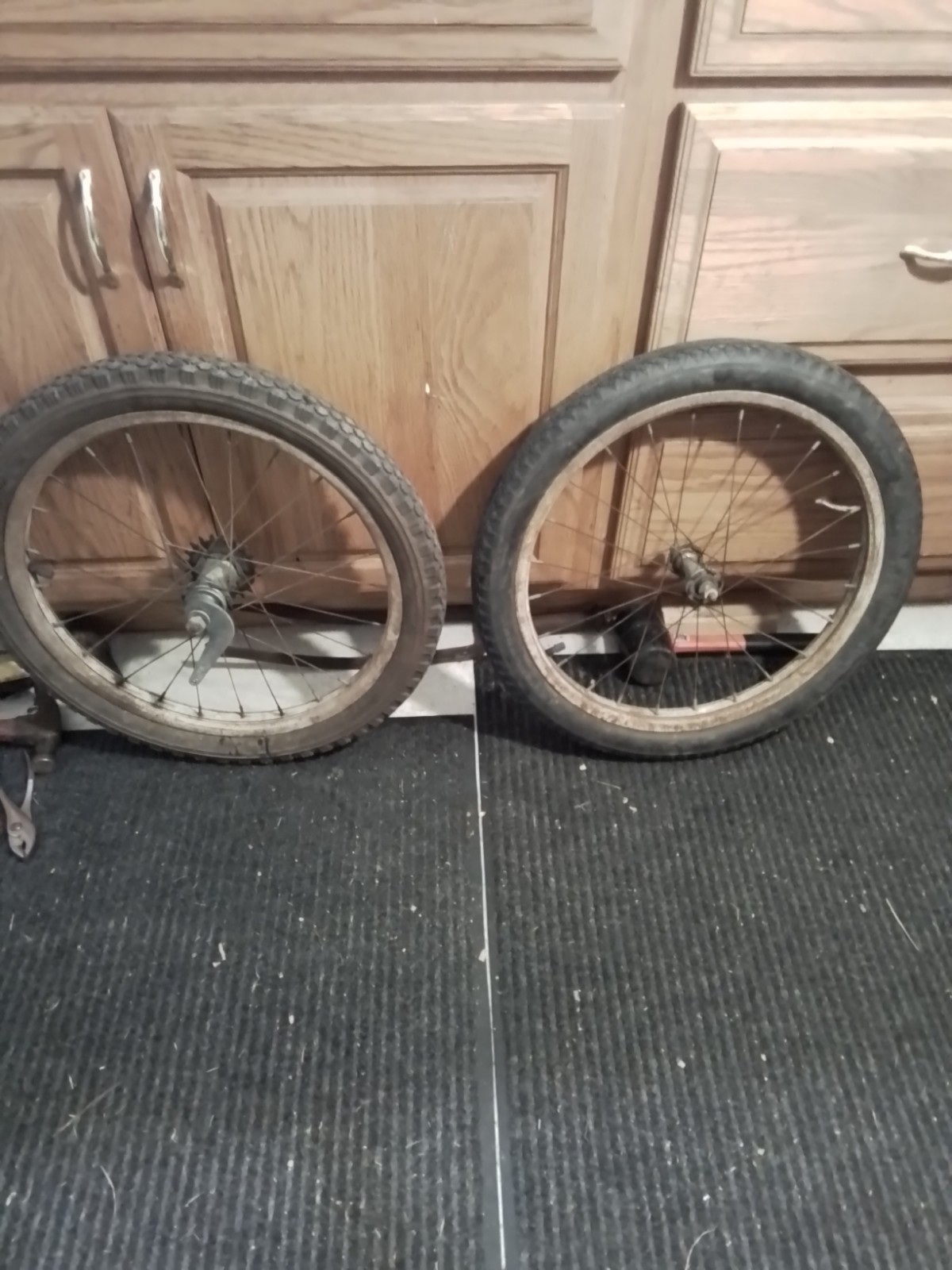 R43,2 VINTAGE ,shelby,dayton,colson,ROADMASTER,HAWTHORNE,huffman,cwc,20\ R43,2 VINTAGE ,shelby,dayton,colson,ROADMASTER,HAWTHORNE,huffman,cwc,20\