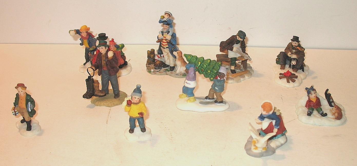 Vintage O’Well Lot Of 10 Pcs. Christmas Village Figurines Holiday Tabletop Decor