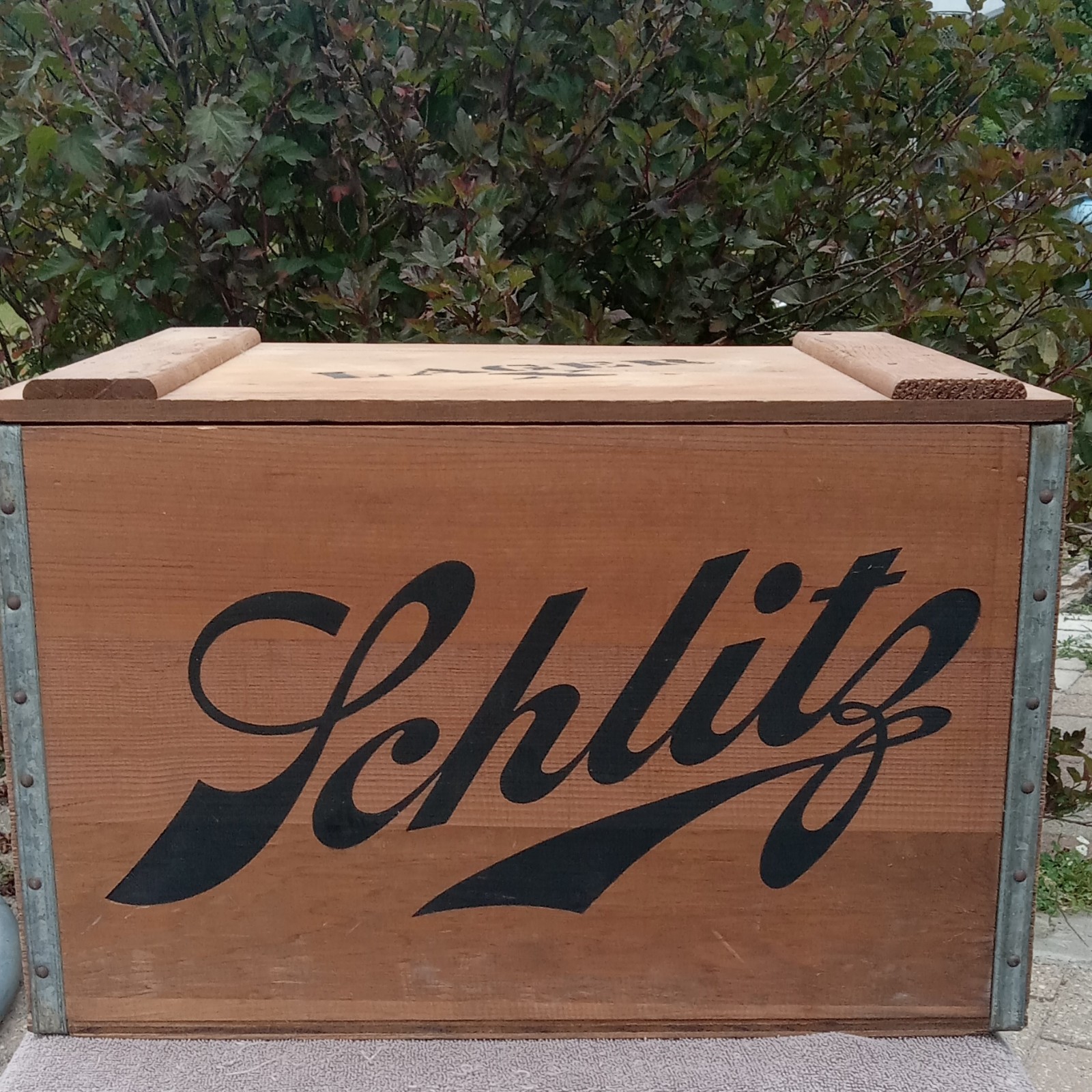 Vintage Schlitz Lager Wooden Beer Crate Box Breweriana Advertising Collectible Vintage Schlitz Lager Wooden Beer Crate Box Breweriana Advertising Collectible