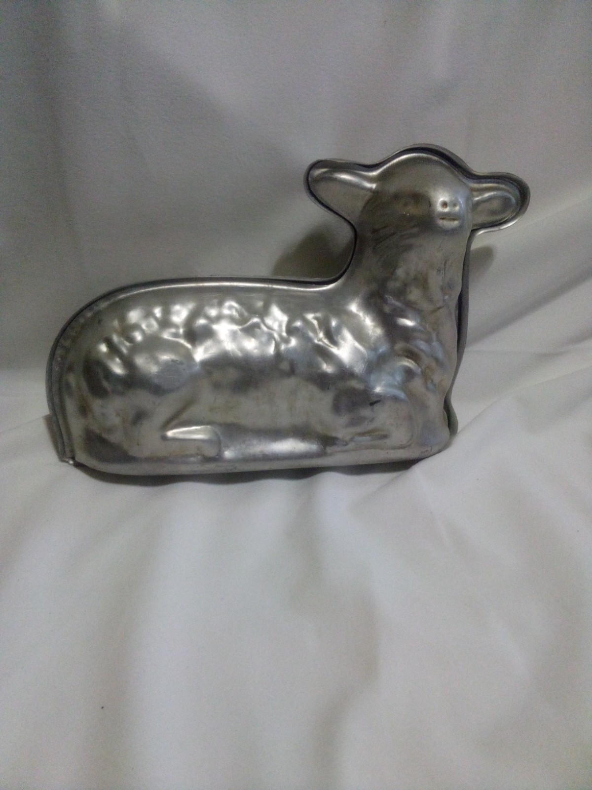 Vintage Aluminum Metal Lamb Sheep Cake 2 Pan Mold Easter Spring Kitchen Baking