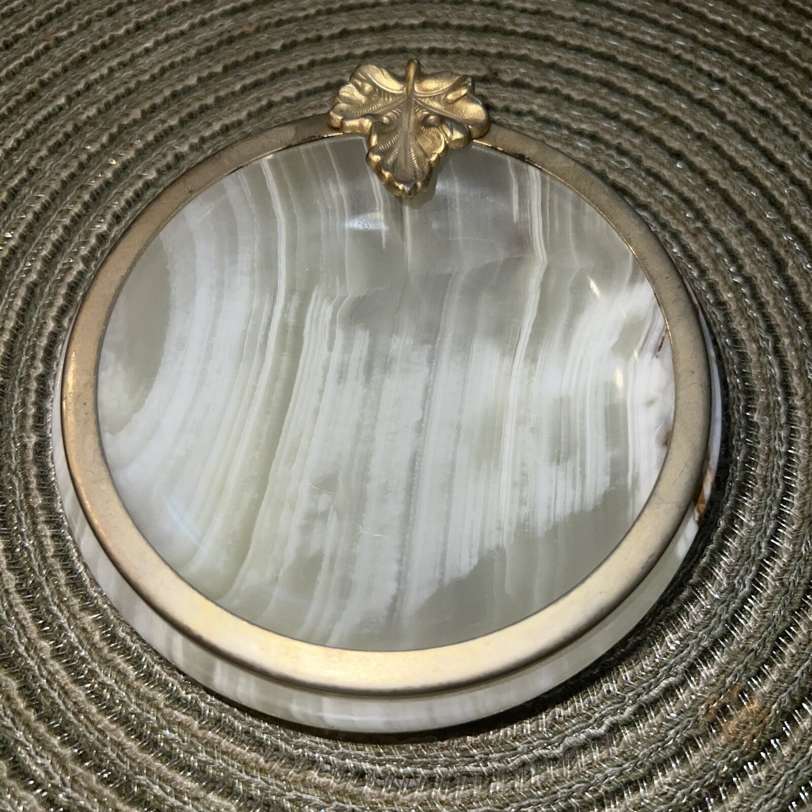 VINTAGE GSE OTTONE GARANTITO ITALIAN ALABASTER BEIGE & GOLD TRINKET DISH 4 1/4”