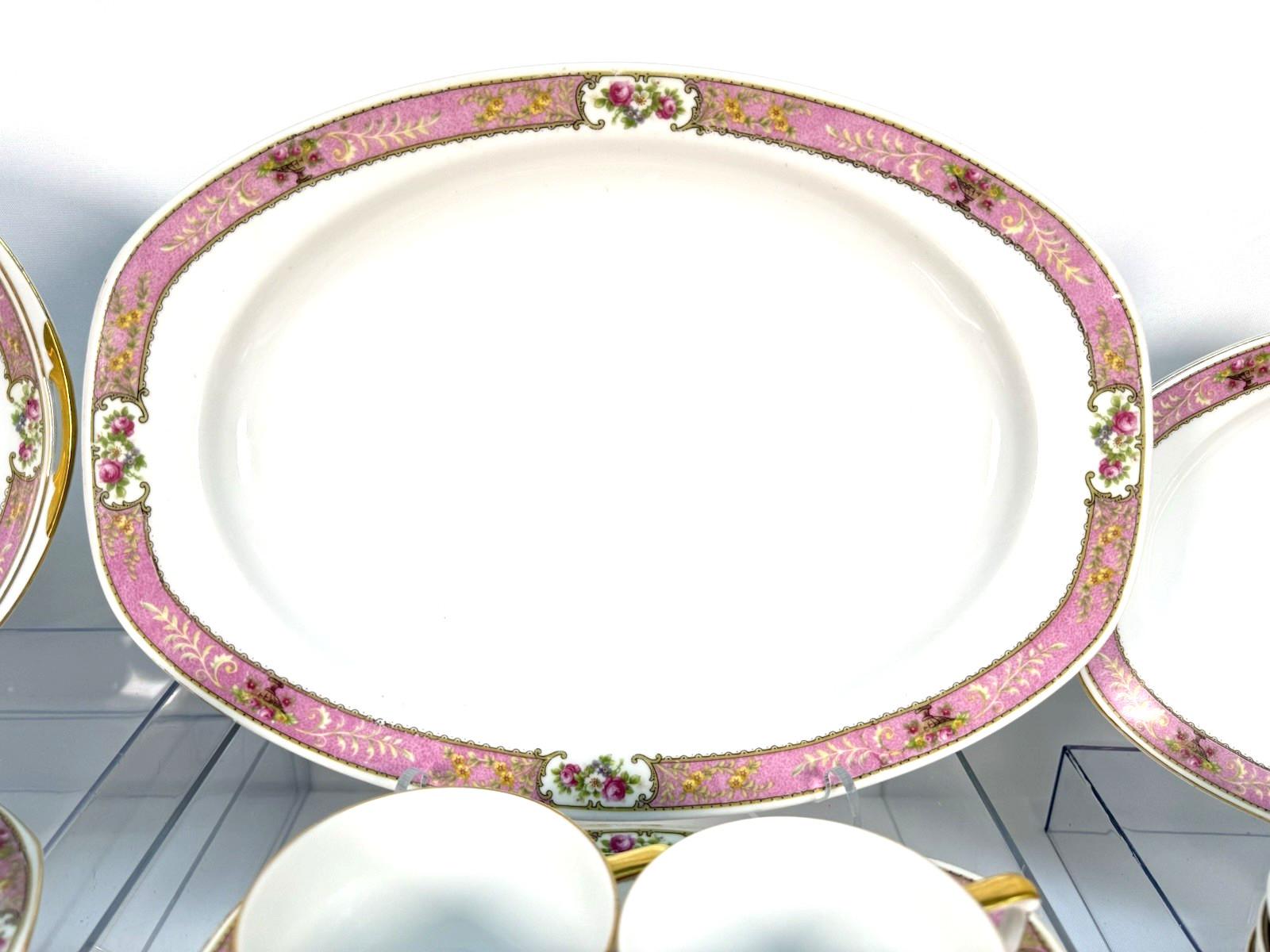 52pc TK Thun Czechoslovakia DuBarry Pink Gold Porcelain Dinnerware Set Rare VTG 52pc TK Thun Czechoslovakia DuBarry Pink Gold Porcelain Dinnerware Set Rare VTG