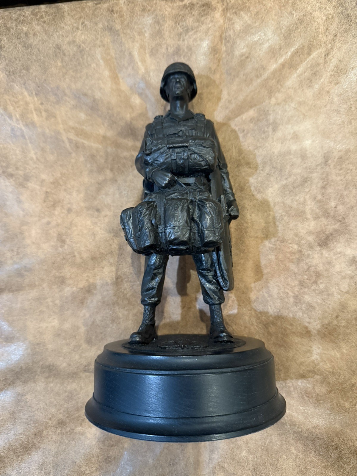 Ballantynes US Army Airborne Paratrooper Soldier Military Bronze Statue Ballantynes US Army Airborne Paratrooper Soldier Military Bronze Statue