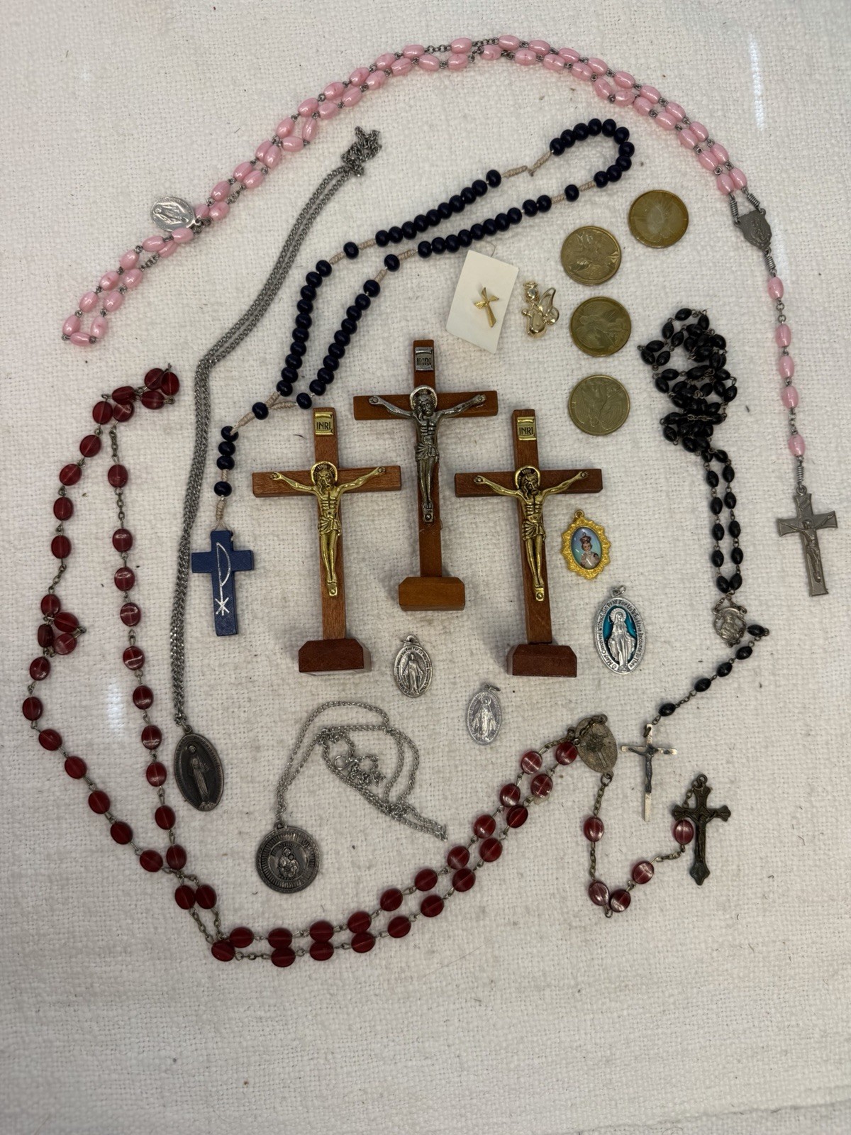 Vintage Catholic Religious Lot 3 Crucifixes Rosaries Medals Necklaces Jewelry