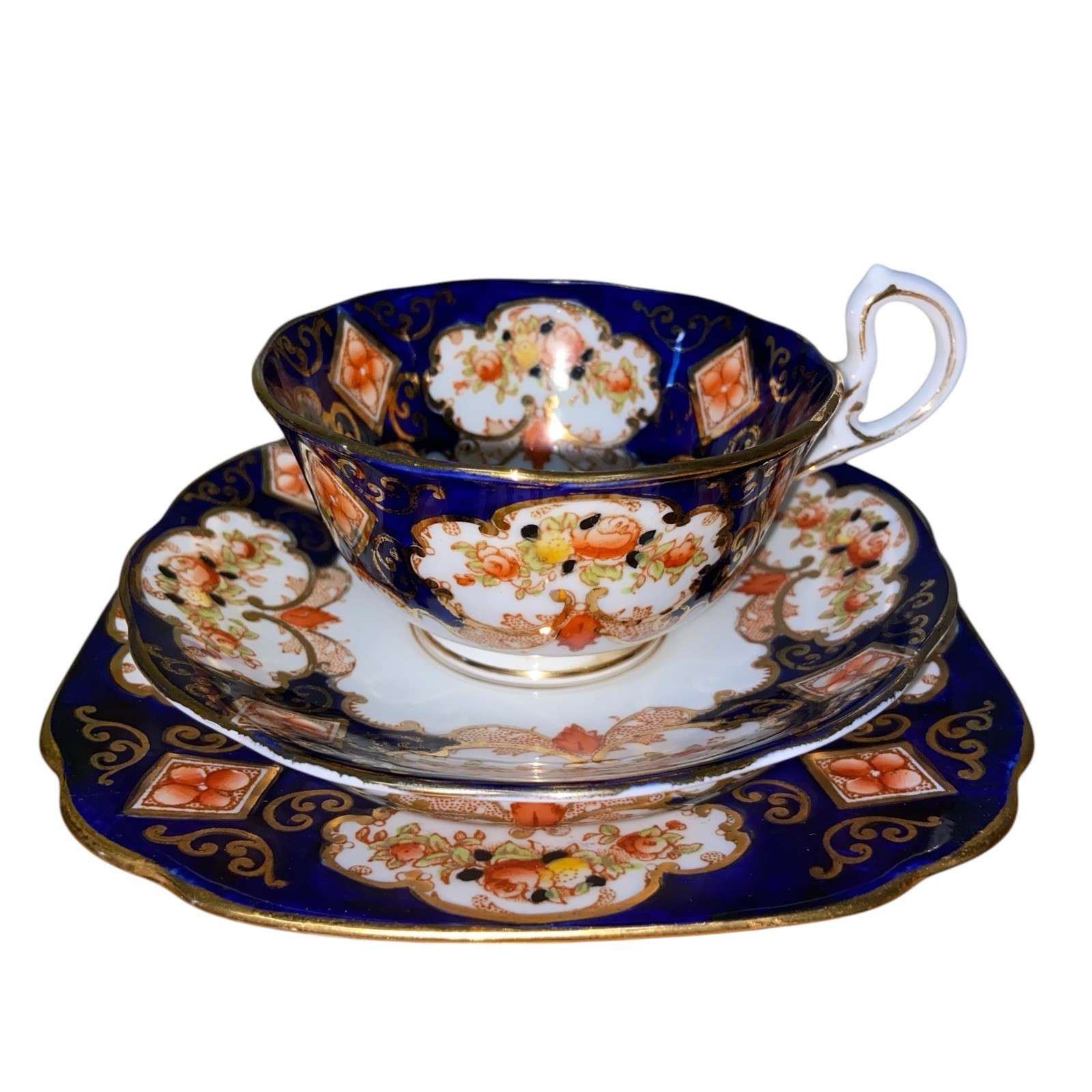 Vintage Royal Albert Crown China Heirloom Trio Tea Cup Saucer Square Plate Vintage Royal Albert Crown China Heirloom Trio Tea Cup Saucer Square Plate
