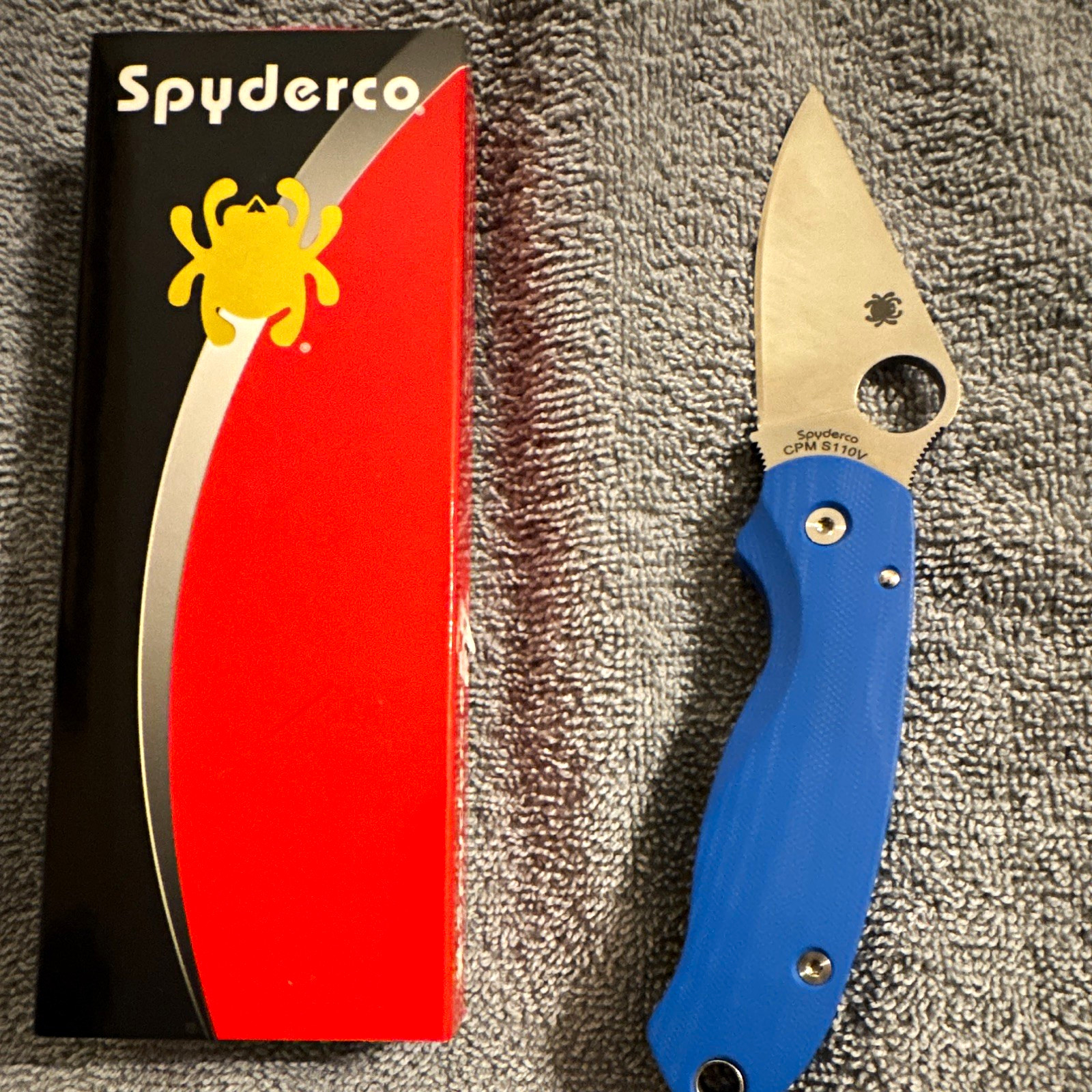 Spyderco Para 3 CPM S110V Lockback Blue G10 Manual Pocketknife