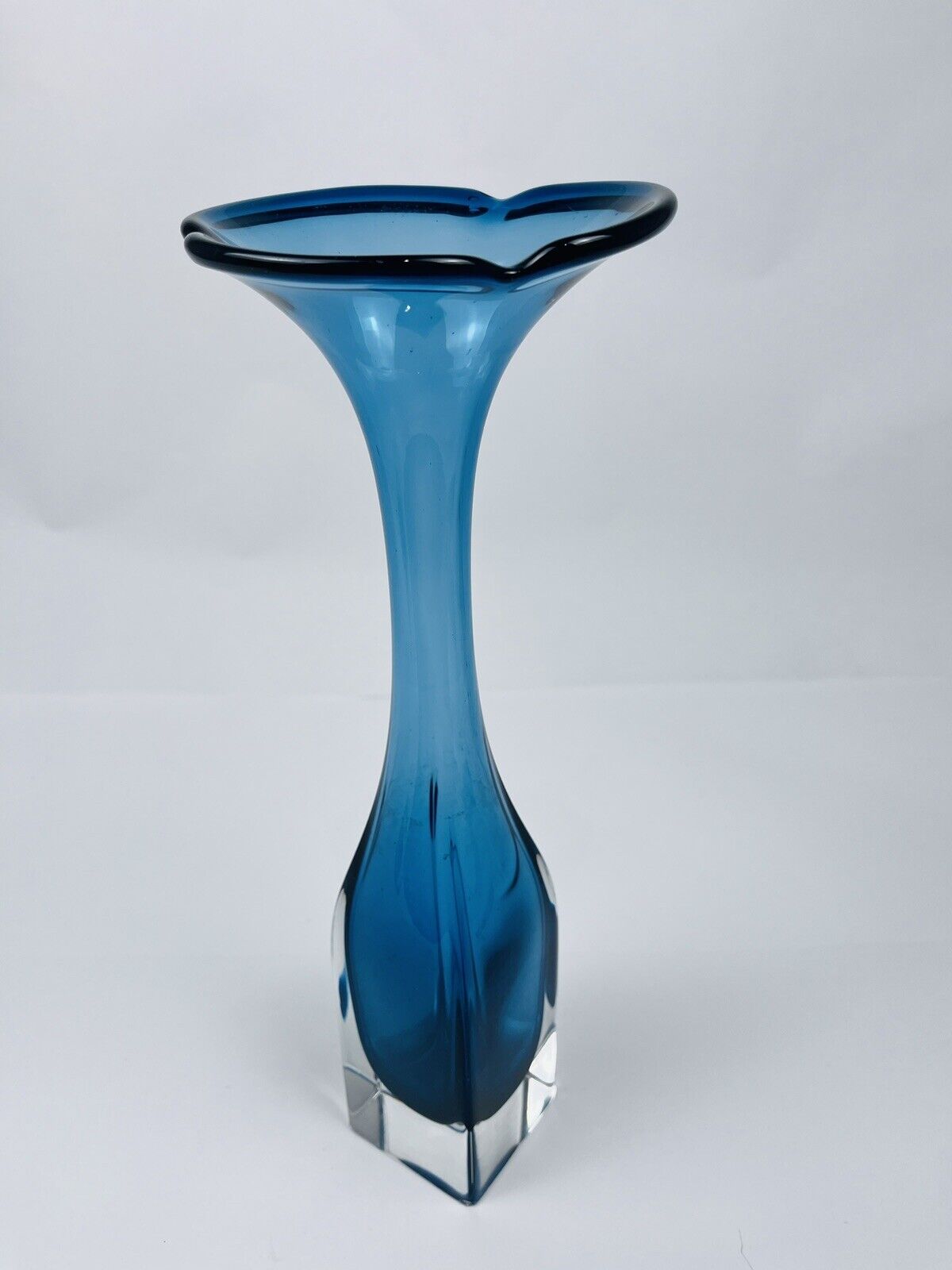 Vintage Swedish Hand Made Blue Glass Sommerso Vase Aseda Sweden Art Glass 12