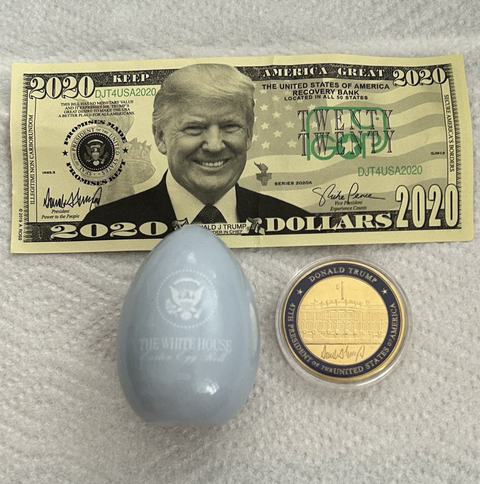 EASTER 2026 SILVER BLUE EGG + COIN WHITE HOUSE TRUMP SIGNATURE + 2020 FUN MONEY
