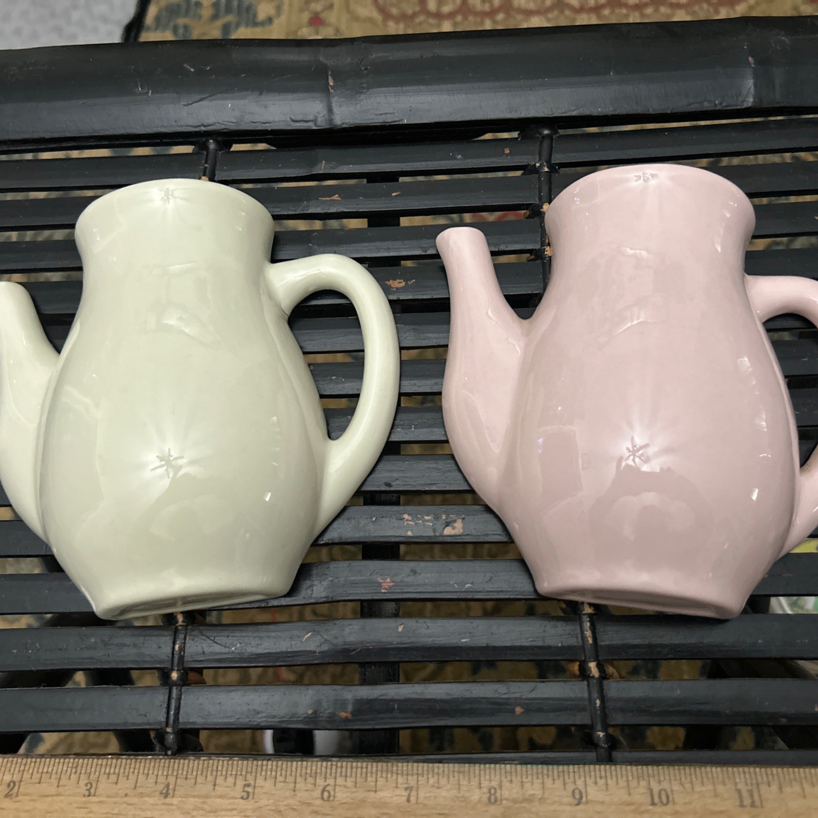 Pale Pink & White Tea Pots Wall Decor, Flat Teapot Can Put Plants Inside, Decor Pale Pink & White Tea Pots Wall Decor, Flat Teapot Can Put Plants Inside, Decor