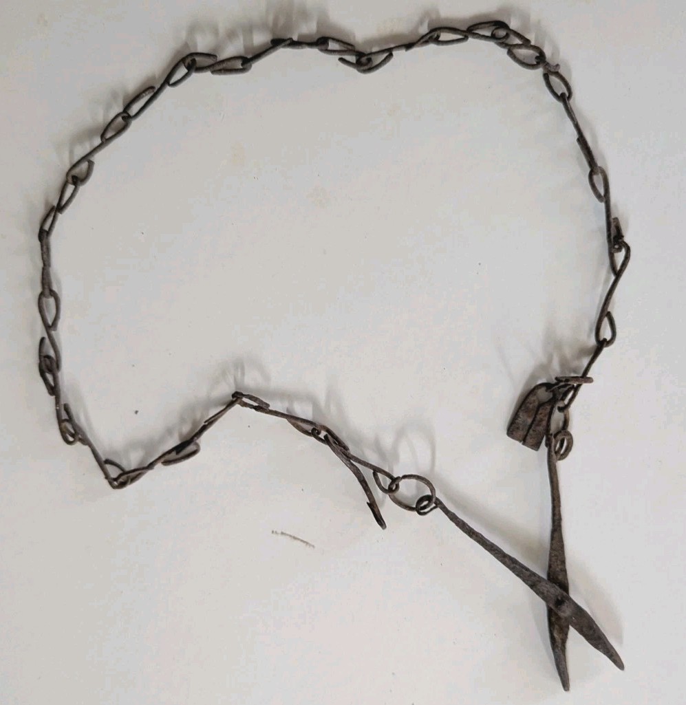 ANTIQUE DOGON SHAMAN HOGON ARTIFACT HANDFORGED IRON CHAIN MALI SCISSOR NECKLACE