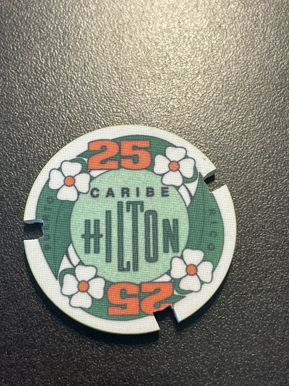 $25 Caribe Hilton San Juan Puerto Rico Casino Chip *Rare* Notched CC CHC-25a $25 Caribe Hilton San Juan Puerto Rico Casino Chip *Rare* Notched CC CHC-25a
