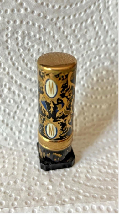 Lipstick Vintage MICHEL DE LUXE Ornate Black & Gold Metal Tube Red Venus Lipstick Vintage MICHEL DE LUXE Ornate Black & Gold Metal Tube Red Venus
