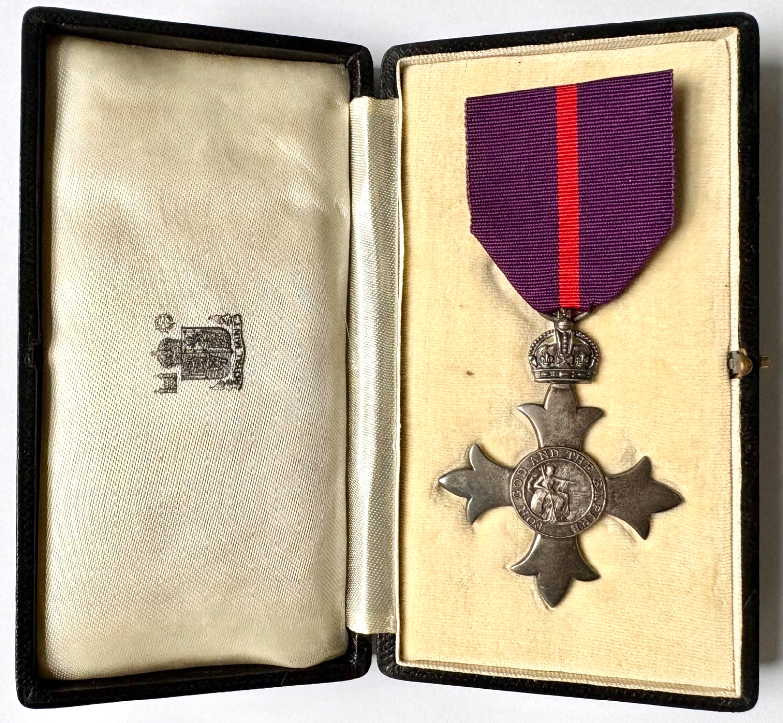 Member of The British Empire (MBE) Military 1919 in Royal Mint presentation Case Member of The British Empire (MBE) Military 1919 in Royal Mint presentation Case