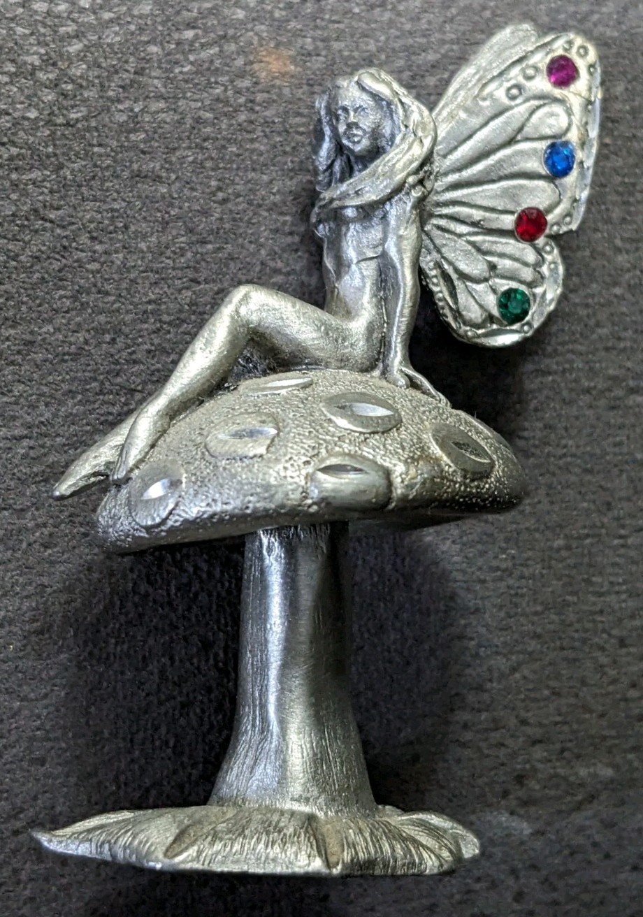 Vtg Spoontiques Pewter Nude Fairy Figurine Butterfly Nymph on Mushroom HMR 1342 Vtg Spoontiques Pewter Nude Fairy Figurine Butterfly Nymph on Mushroom HMR 1342