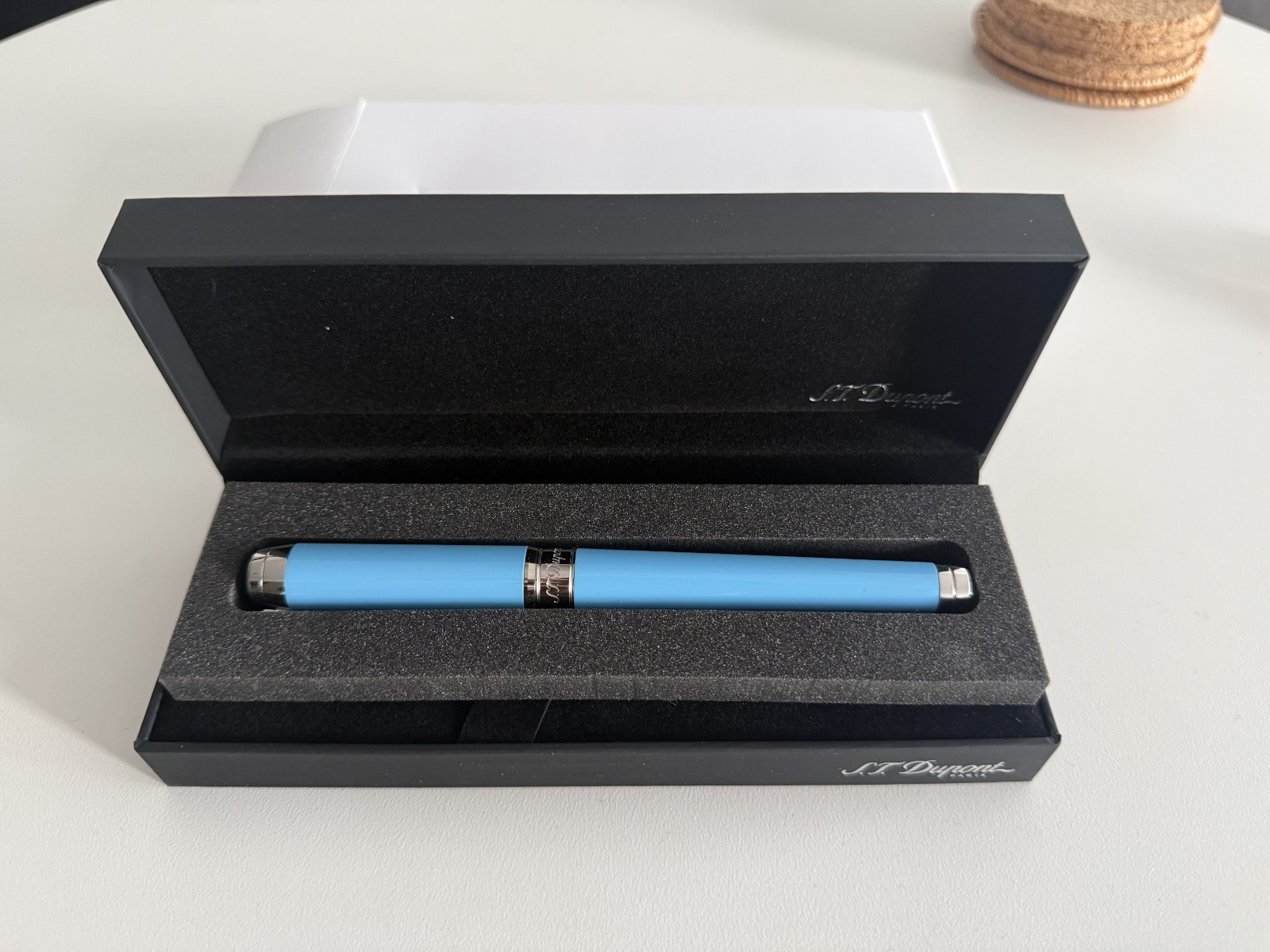 S.T. Dupont Line D Turquoise and Palladium Fountain Pen, 420221XL S.T. Dupont Line D Turquoise and Palladium Fountain Pen, 420221XL