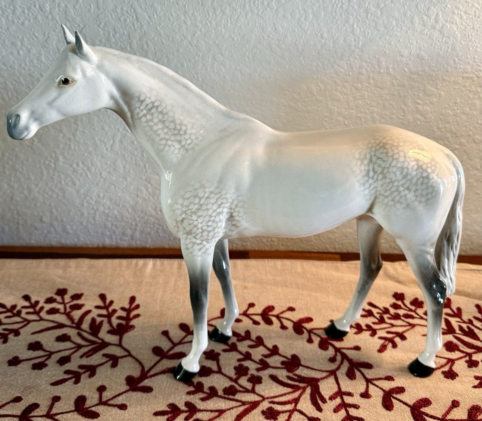 Vintage Beswick England Dapple Gray Horse Figurine - 11.5” X 14” - Excellent Vintage Beswick England Dapple Gray Horse Figurine - 11.5” X 14” - Excellent