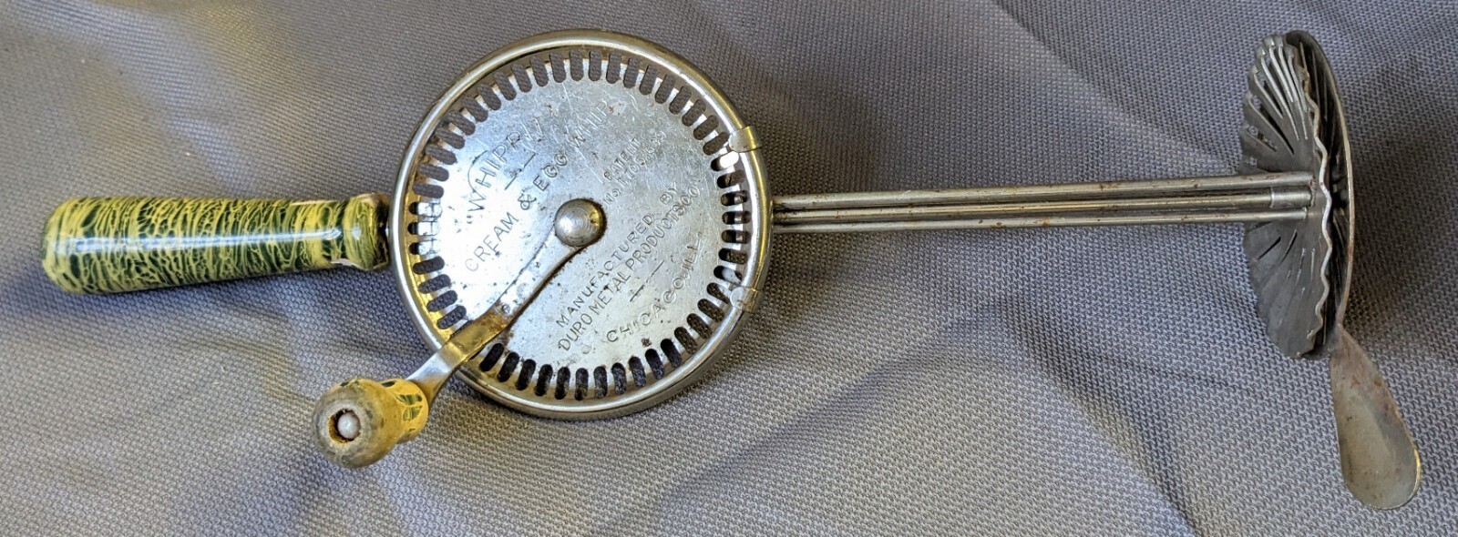 Vintage Whippit Cream Egg Whip Beater Duro Metal Green Spatter Handle