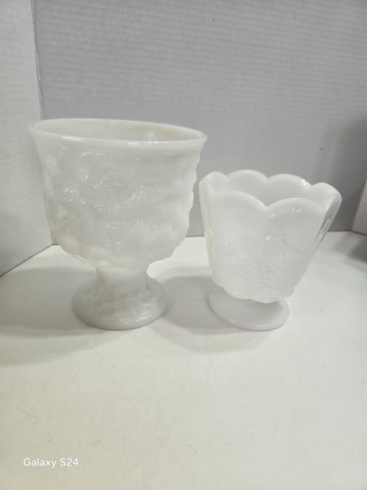 Set Of (2) Milk Glass Pedestal Planters By E.O. BRODY COMPANY- USA Set Of (2) Milk Glass Pedestal Planters By E.O. BRODY COMPANY- USA