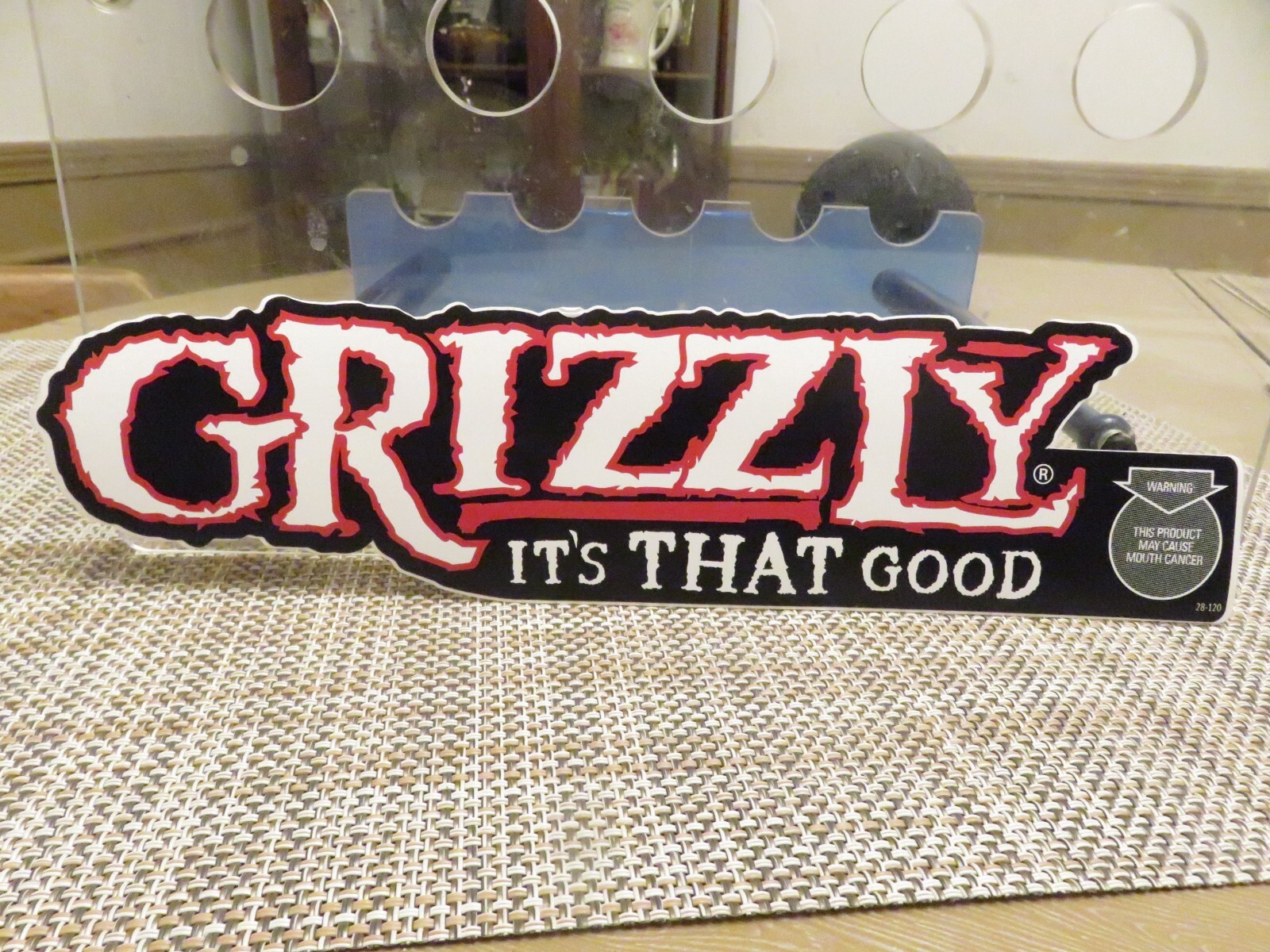 GRIZZLY SMOKELESS TOBACCO---IT'S THAT GOOD Peel-Off Sticker GRIZZLY SMOKELESS TOBACCO---IT'S THAT GOOD Peel-Off Sticker