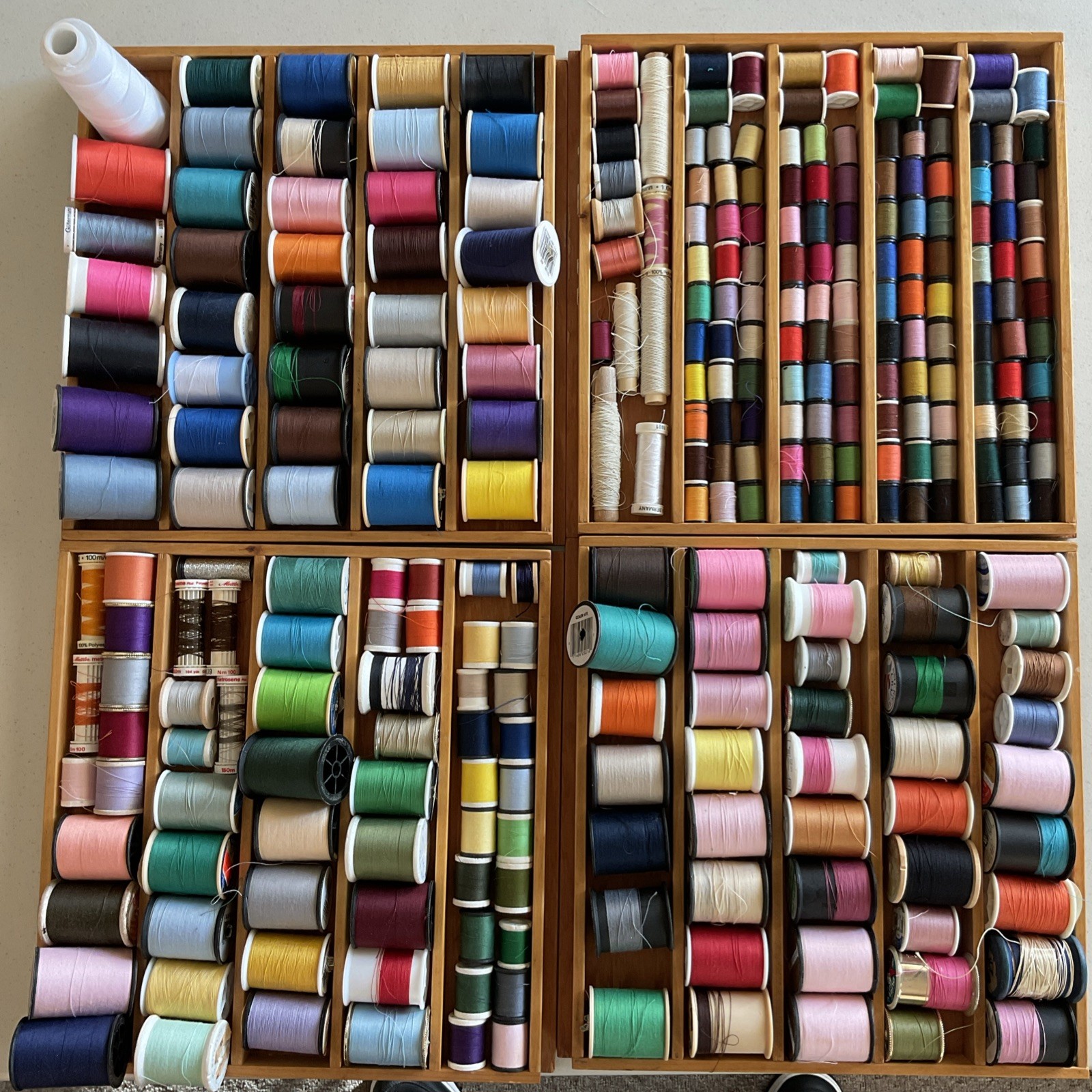 Huge Lot Of 300+ Estate Sewing Thread Spools Colors White Black Crafting