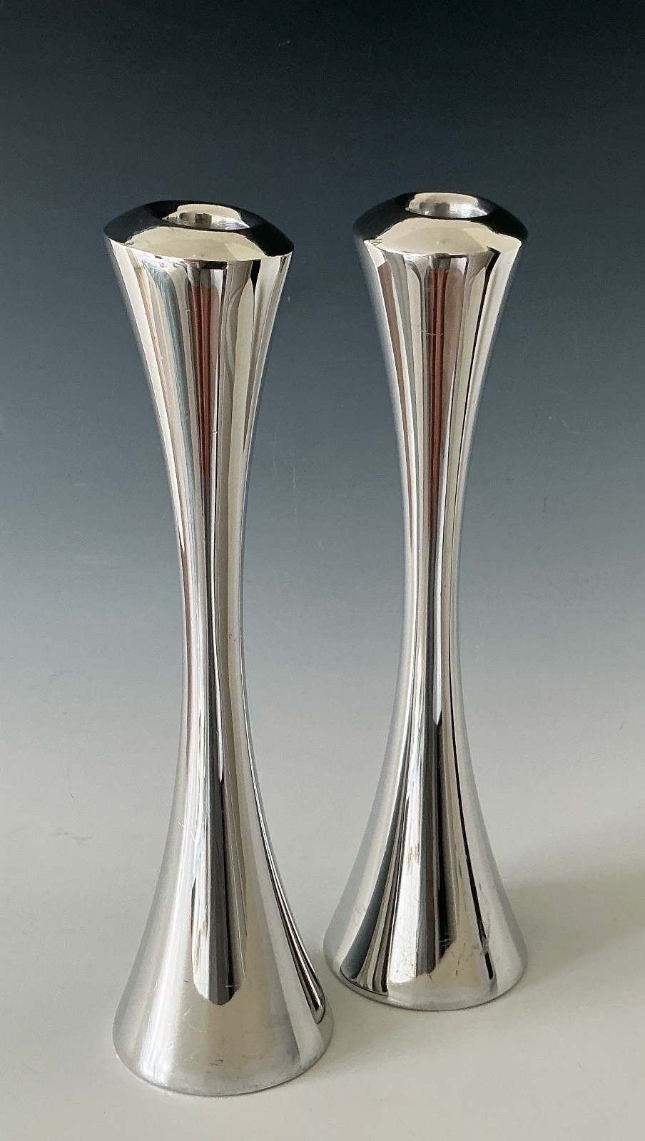 Nambé Curvy Candlesticks Pair 10 Nambé Curvy Candlesticks Pair 10