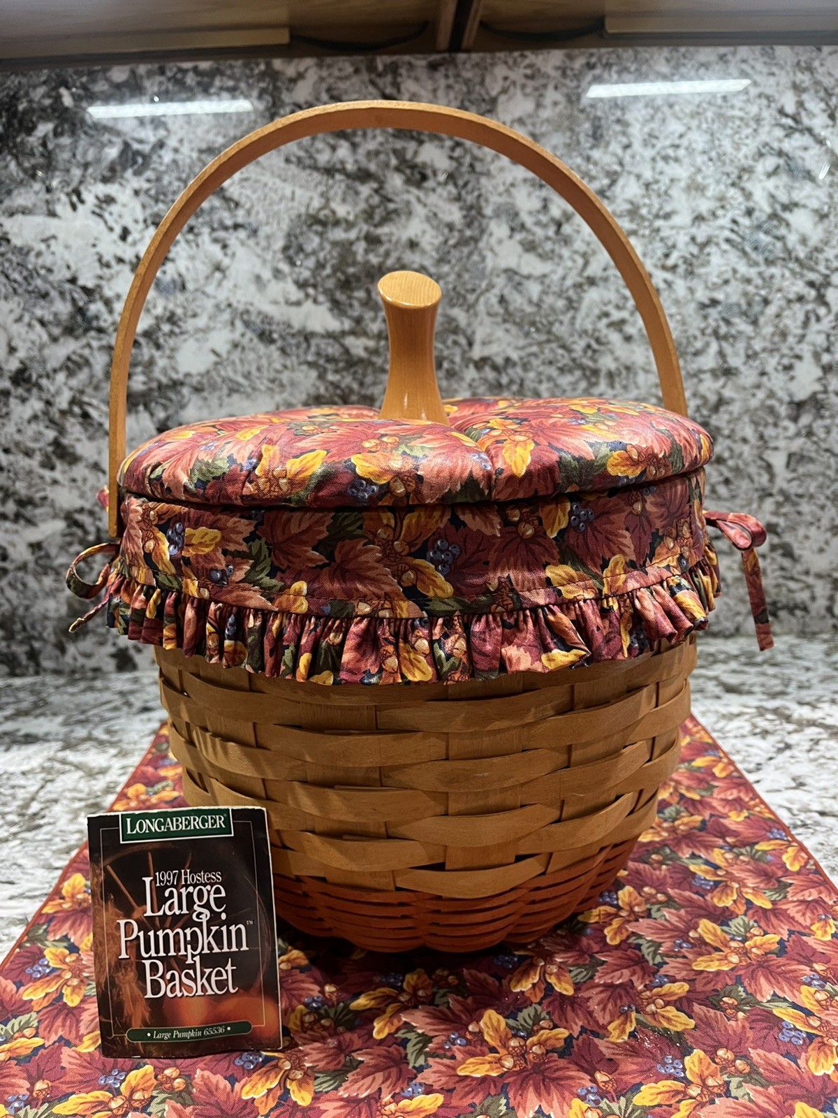 Longaberger NEW 1997 LG. Pumpkin Basket Lid, Liner, Protector, Card, Napkin Longaberger NEW 1997 LG. Pumpkin Basket Lid, Liner, Protector, Card, Napkin