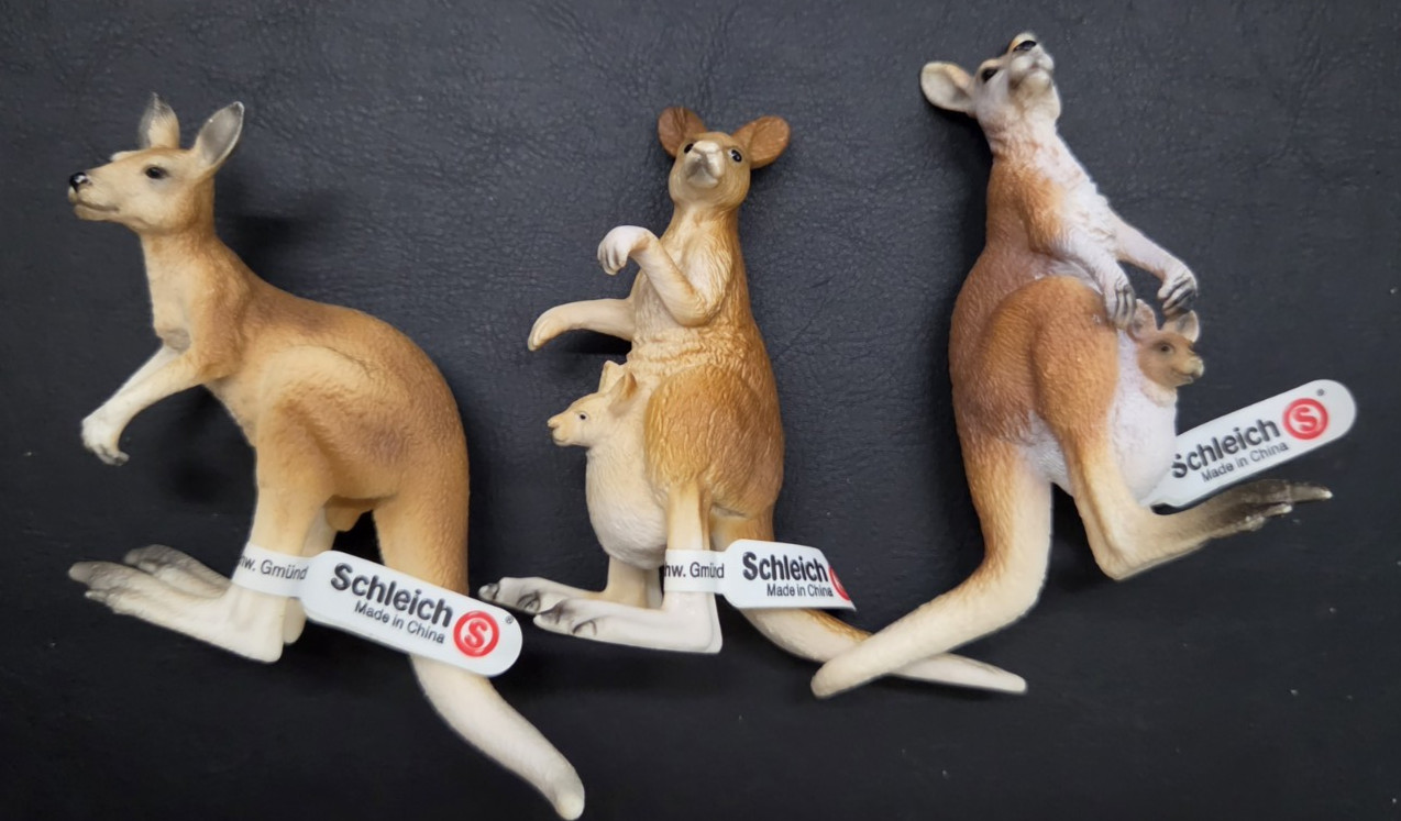 Schleich Kangaroo Family Set – 14603, 14174, 14607 – Retired Figures