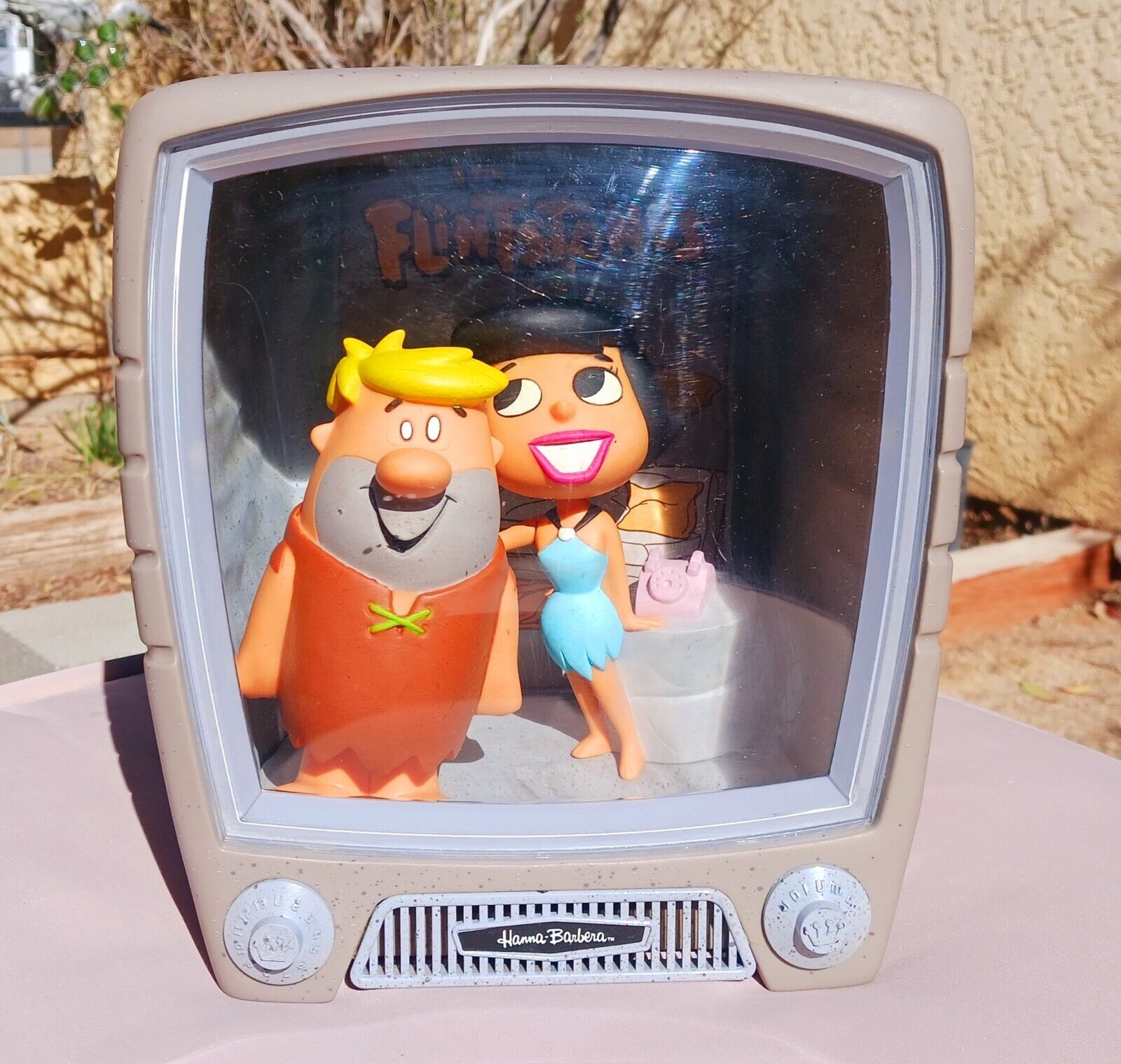 Funko Funkovision Hanna Barbera Flintstones 2008 LE 1,500 Betty Barney TV Set