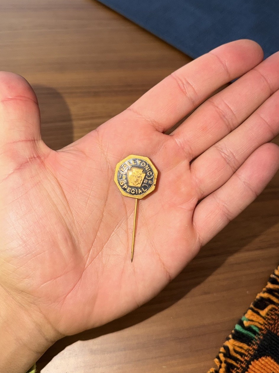 RARE Vintage 1925 Fall Tonic Halloween Celebration Stick Pin Button Pottstown PA