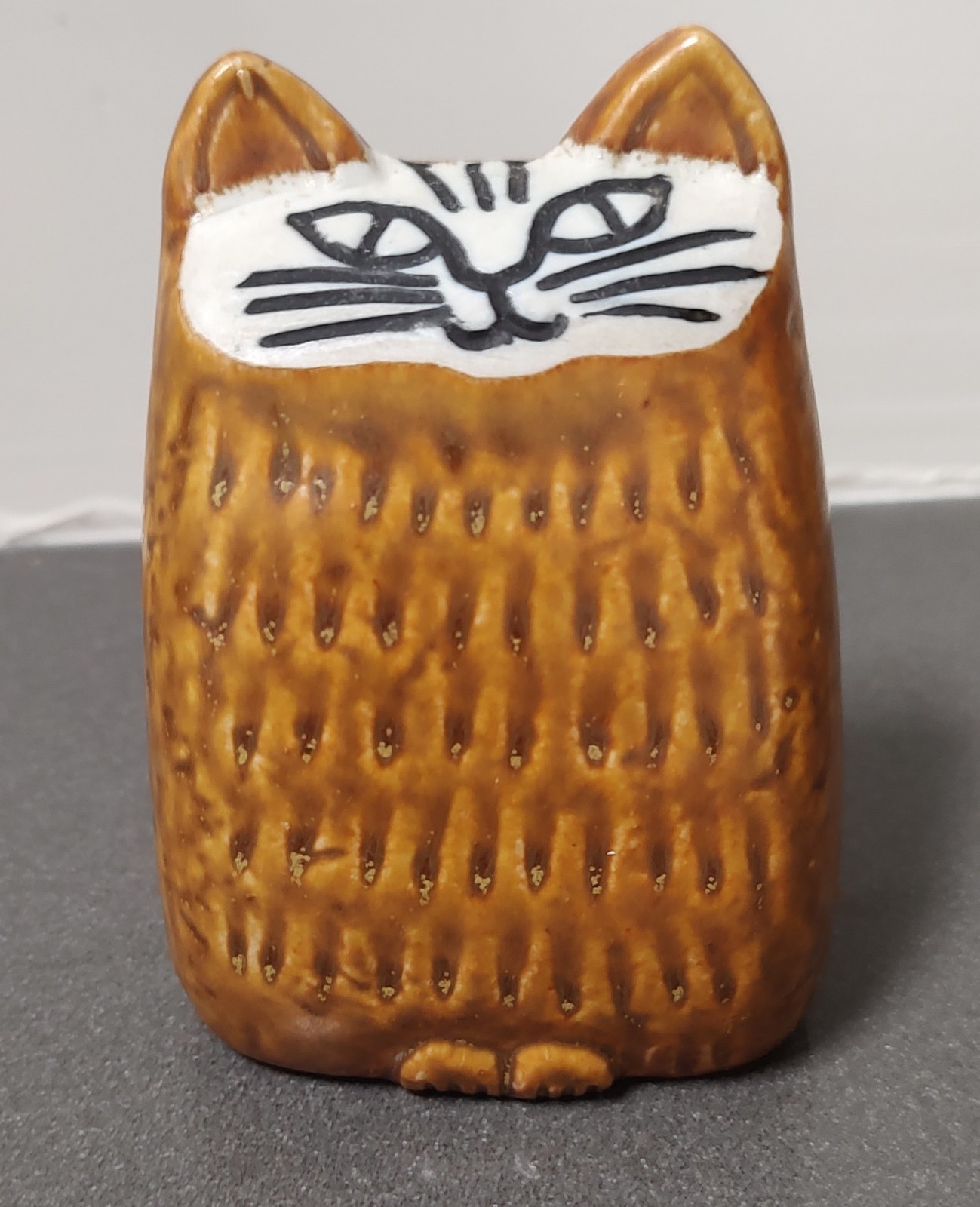 Vintage 1965 by Lisa Larson: Liten Katt; Gustavsberg Stoneware 10 cm Figurine Vintage 1965 by Lisa Larson: Liten Katt; Gustavsberg Stoneware 10 cm Figurine