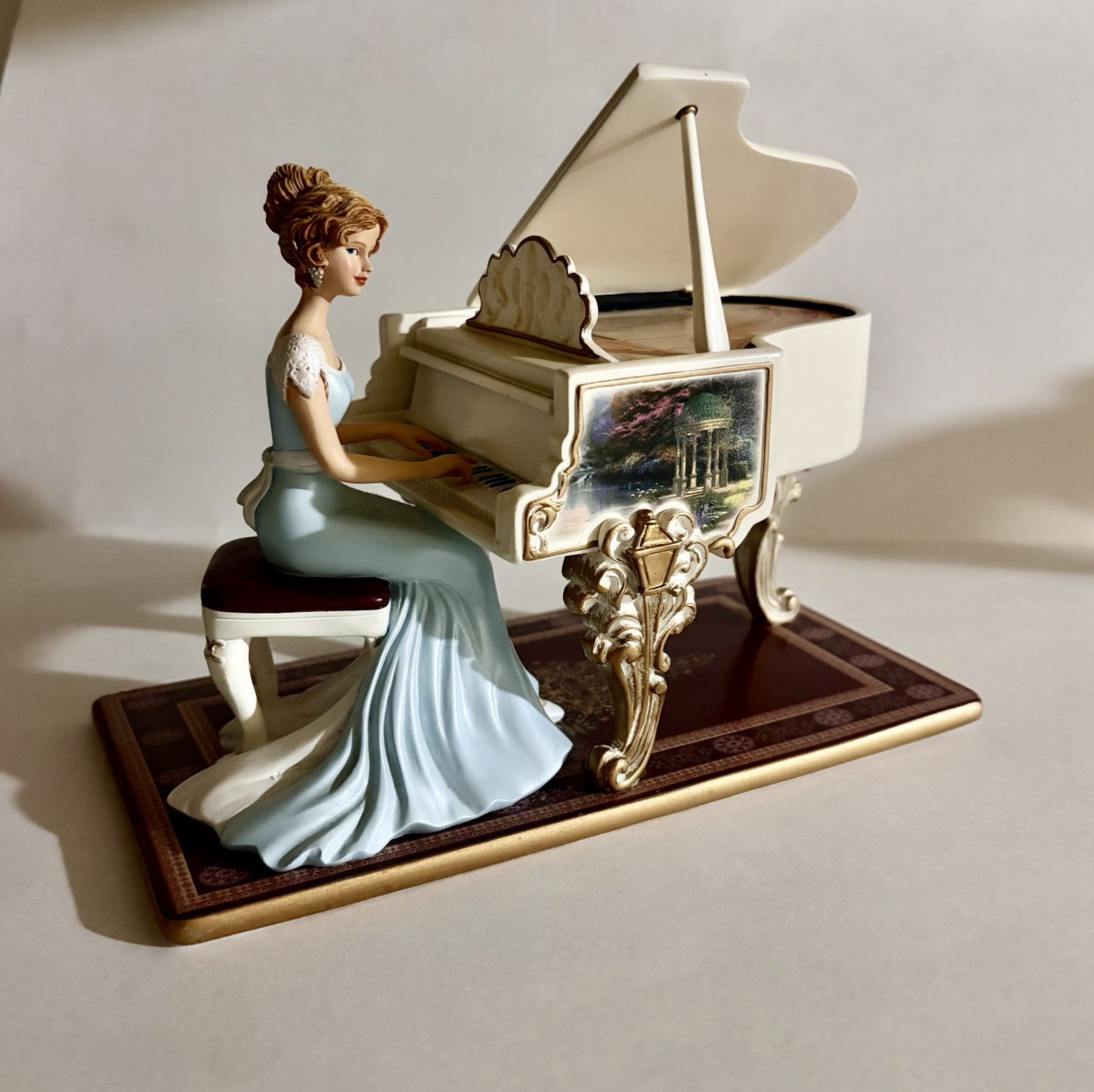 Thomas Kinkade “A Musical Interlude” Music Box Hamilton Collection A0206 Mfg2014 Thomas Kinkade “A Musical Interlude” Music Box Hamilton Collection A0206 Mfg2014