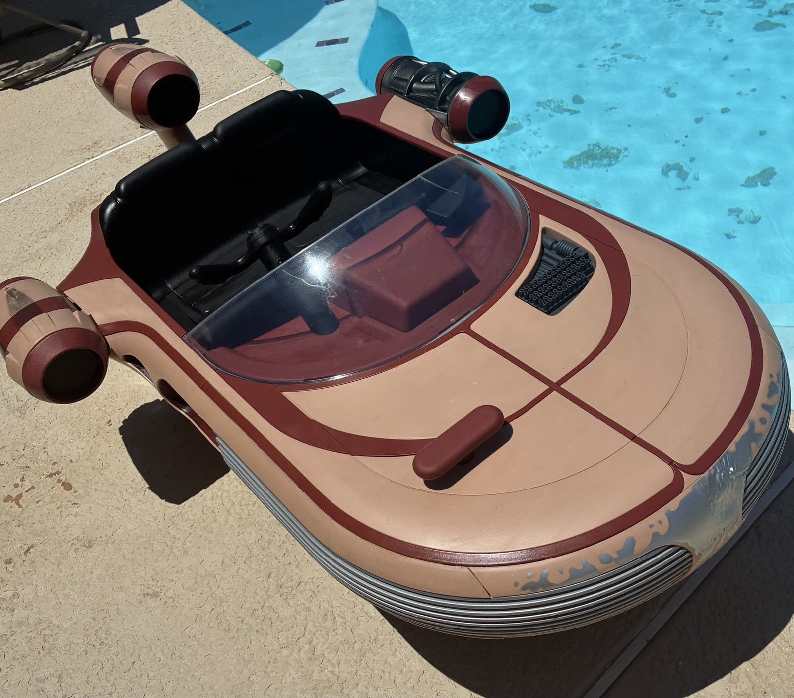 Star Wars 2017 Radio Flyer Luke Skywalker's Landspeeder Battery Op Kid Size Star Wars 2017 Radio Flyer Luke Skywalker's Landspeeder Battery Op Kid Size