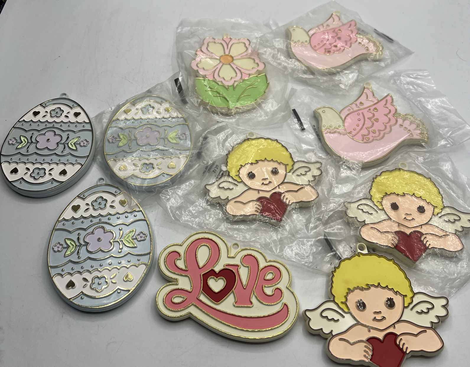 Vintage Hallmark Plastic Valentine’s Day & Easter Cookie Cutters Lot Egg Cupid