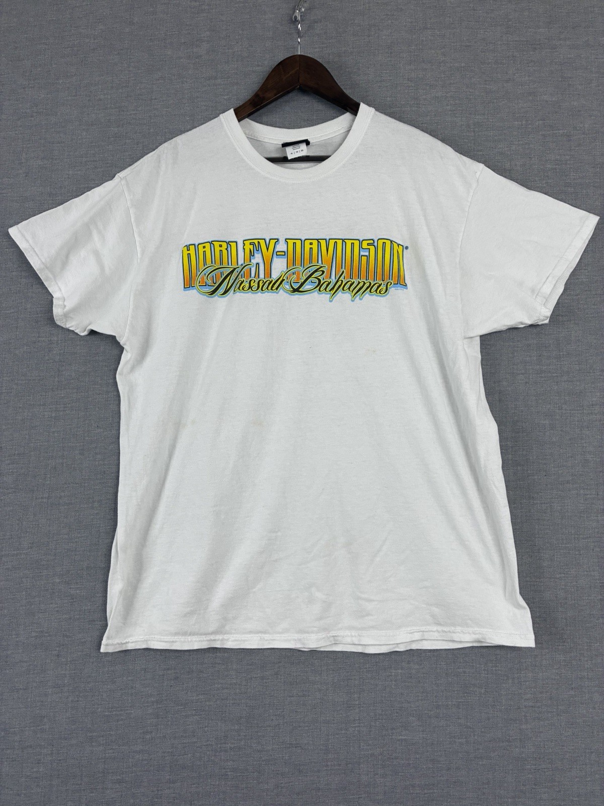 Harley-Davidson Nassau Bahamas T Shirt XL White Bikini Pinup Girl Motorcycle Tee Harley-Davidson Nassau Bahamas T Shirt XL White Bikini Pinup Girl Motorcycle Tee