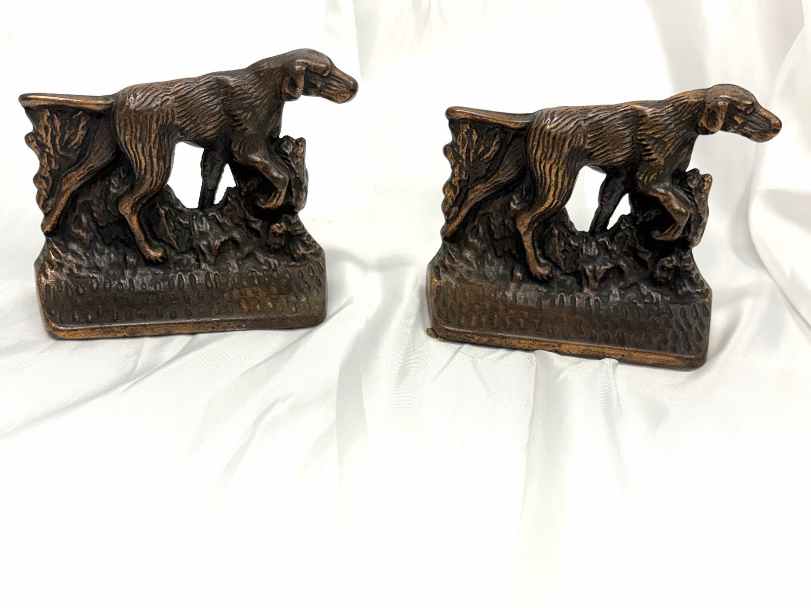 Vintage German Shorthaired Pointer Hunting Dog Bookends Cast Metal Copper Tone