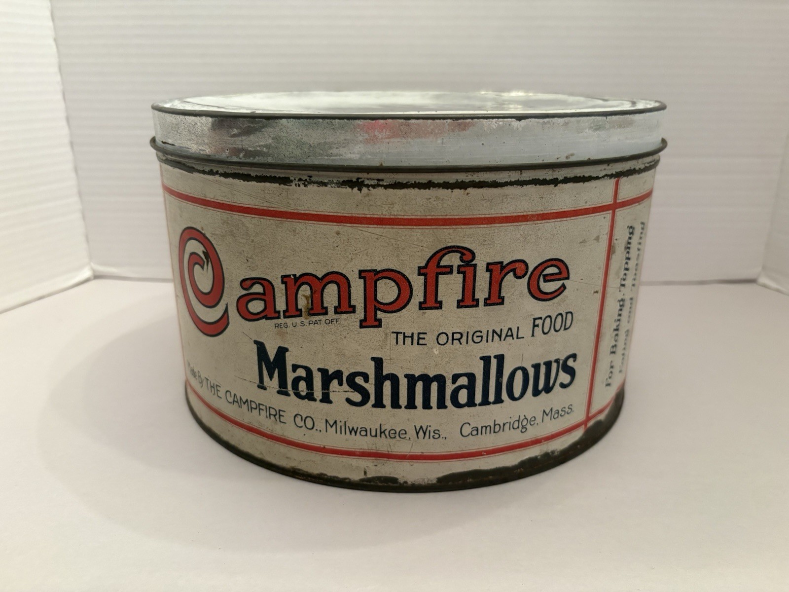Vintage Campfire Marshmallow Tin 10 inch diameter Milwaukee WI & Cambridge MA