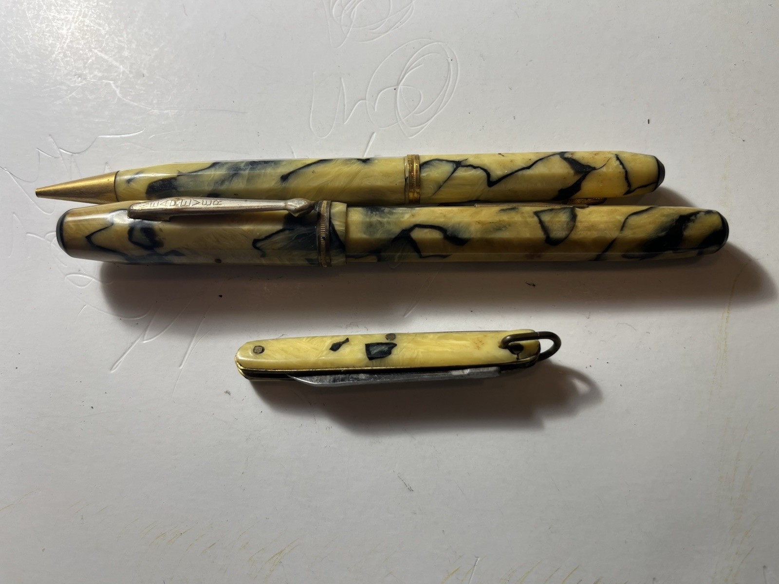 Vintage Wearever Fountain Pen Mech.Pencil Pocket Knife Matching Marbled Set