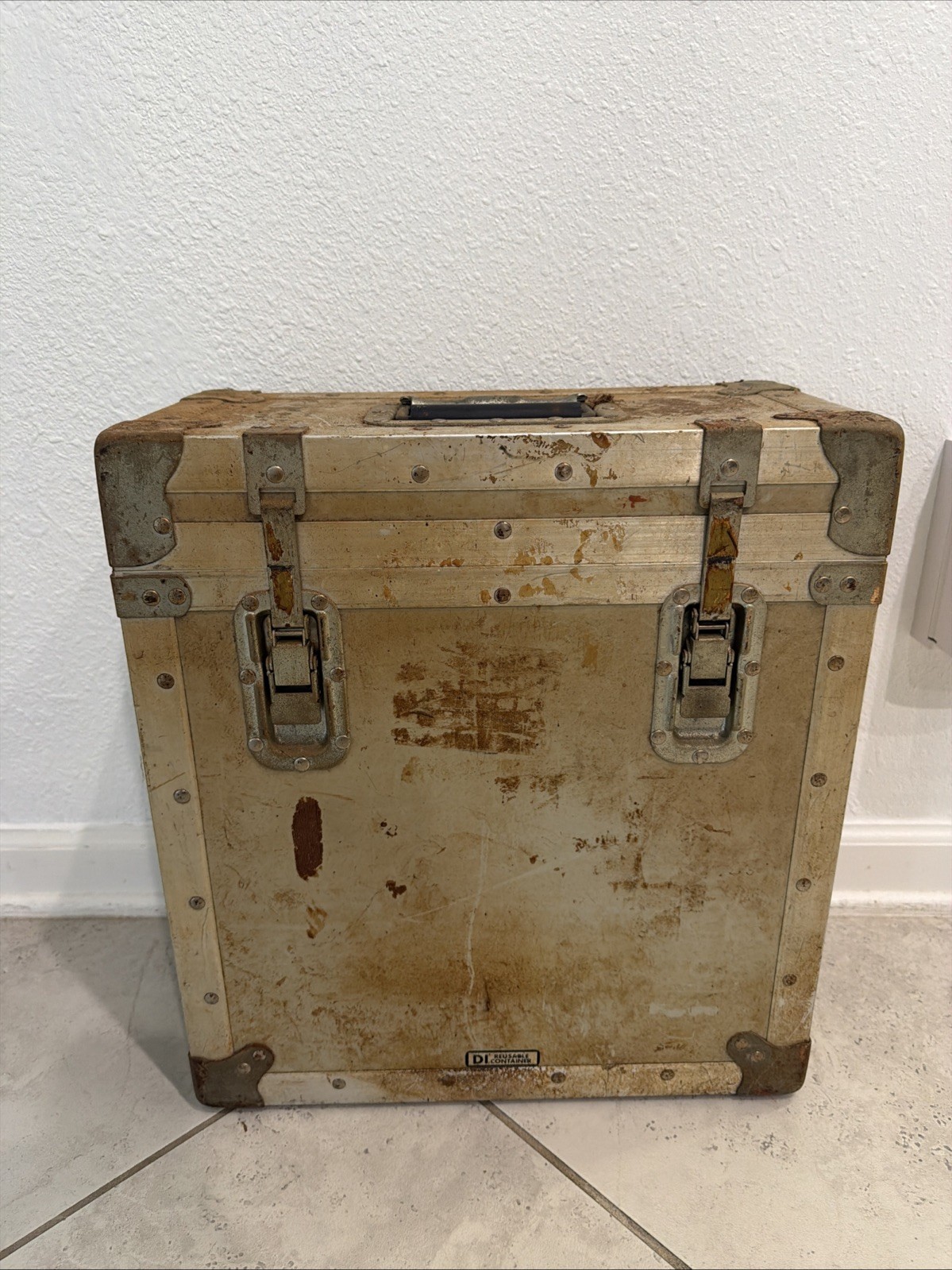 Vintage A&J Industrial Equipment Case T-40-565 | Instrument Transport Box