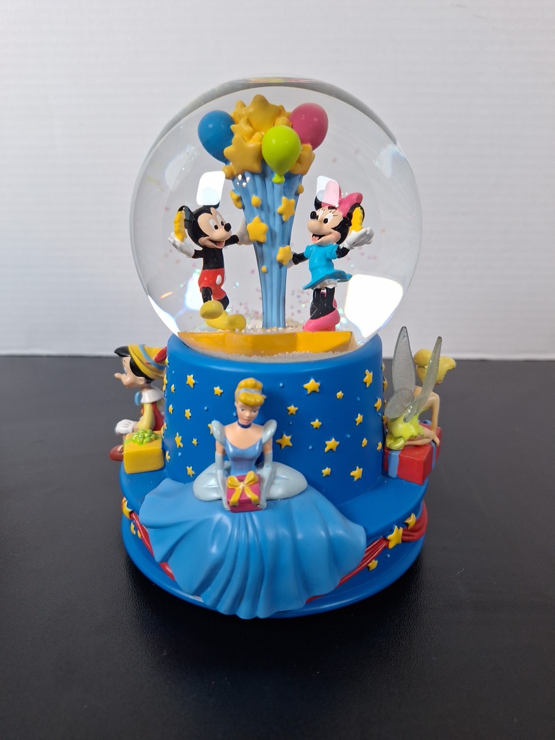 Disney Walt’s 100th Anniversary Snow Globe Music Box New Without Box Tags