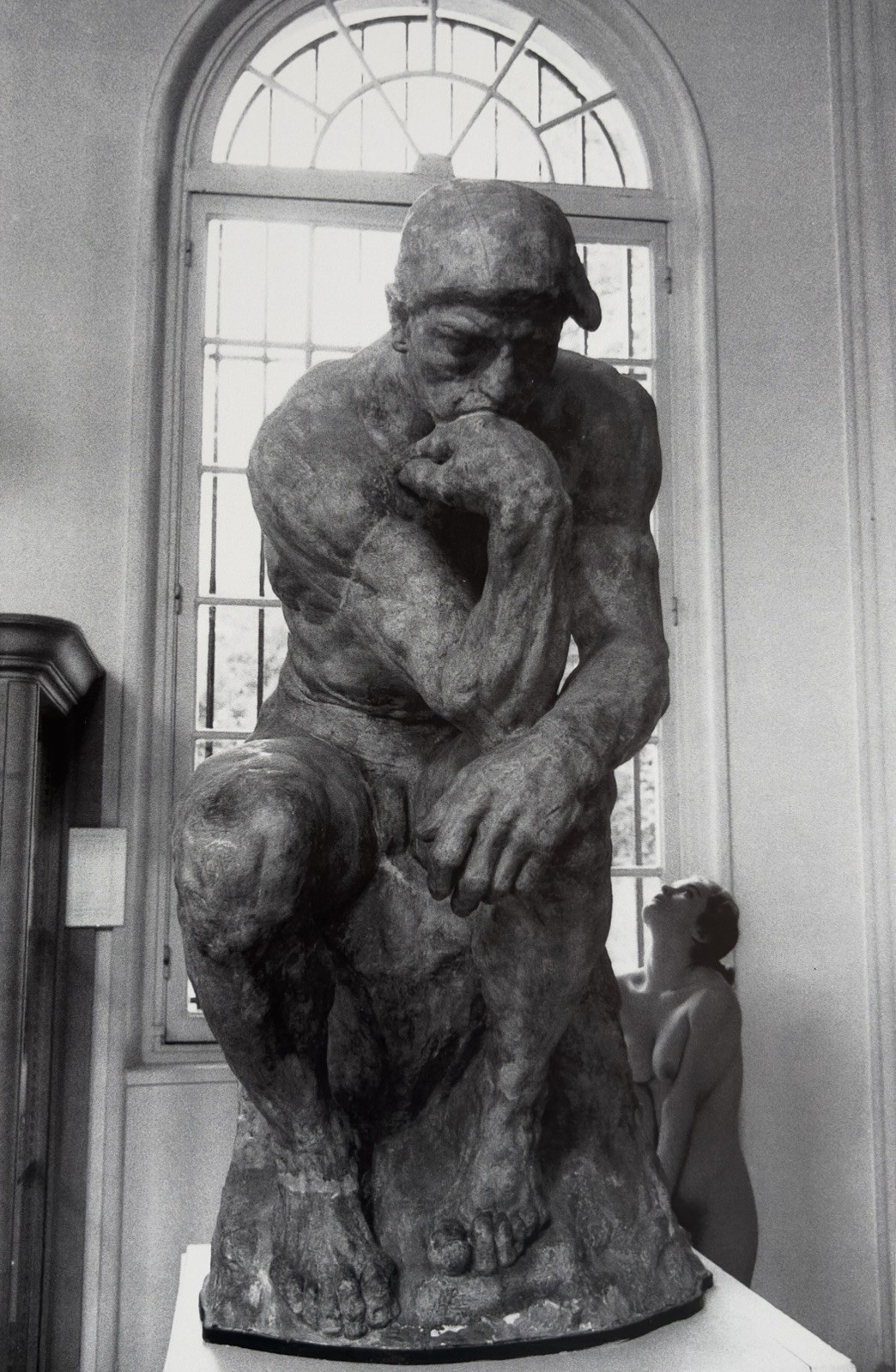 Ferdinand Michaud, female nude, Palais des Papes, period print, 1986 »