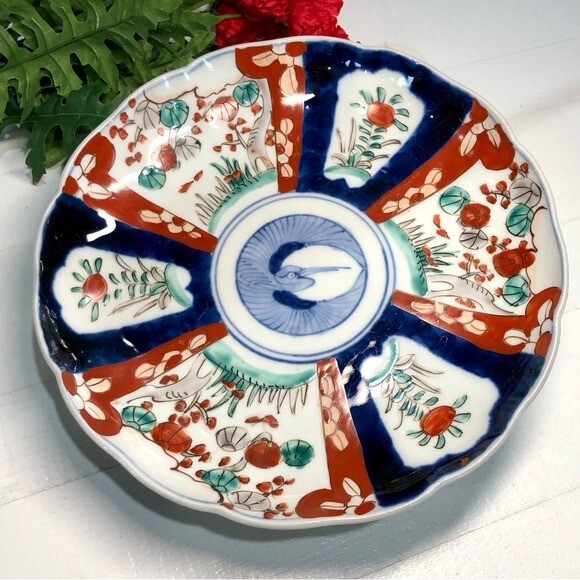 Vintage Japanese Arita Imari Dish Crane Scalloped Shallow Bowl Plate 8.5”