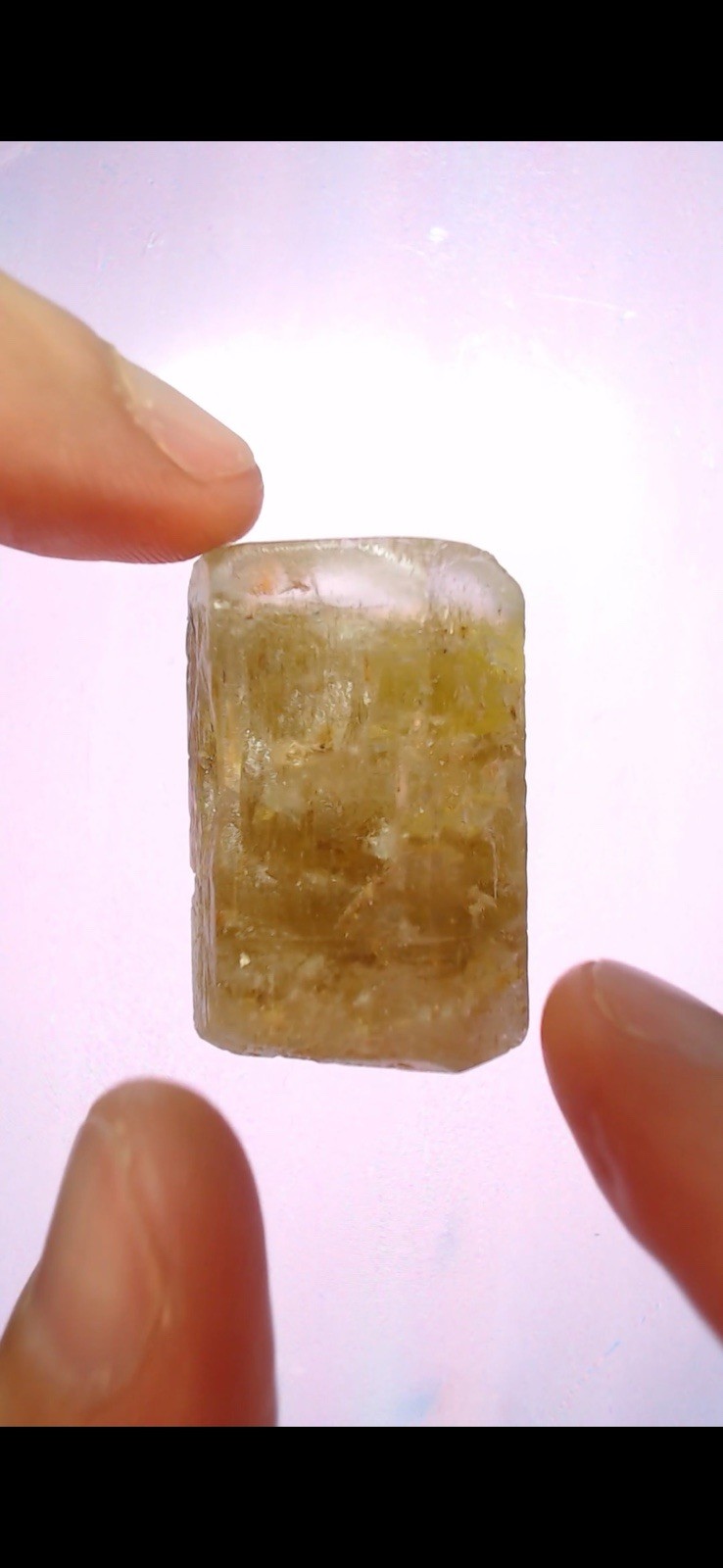 Massive DT Etched Heliodor from Padré Paraíso, Minas Gerais, Brazil 29.5g Massive DT Etched Heliodor from Padré Paraíso, Minas Gerais, Brazil 29.5g