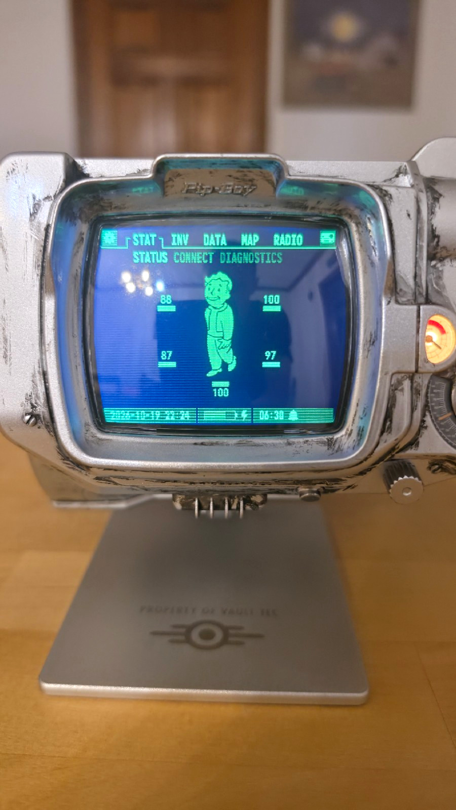 Fallout Metal Pip-Boy Prop Replica w/ Display Stand Vault Boy