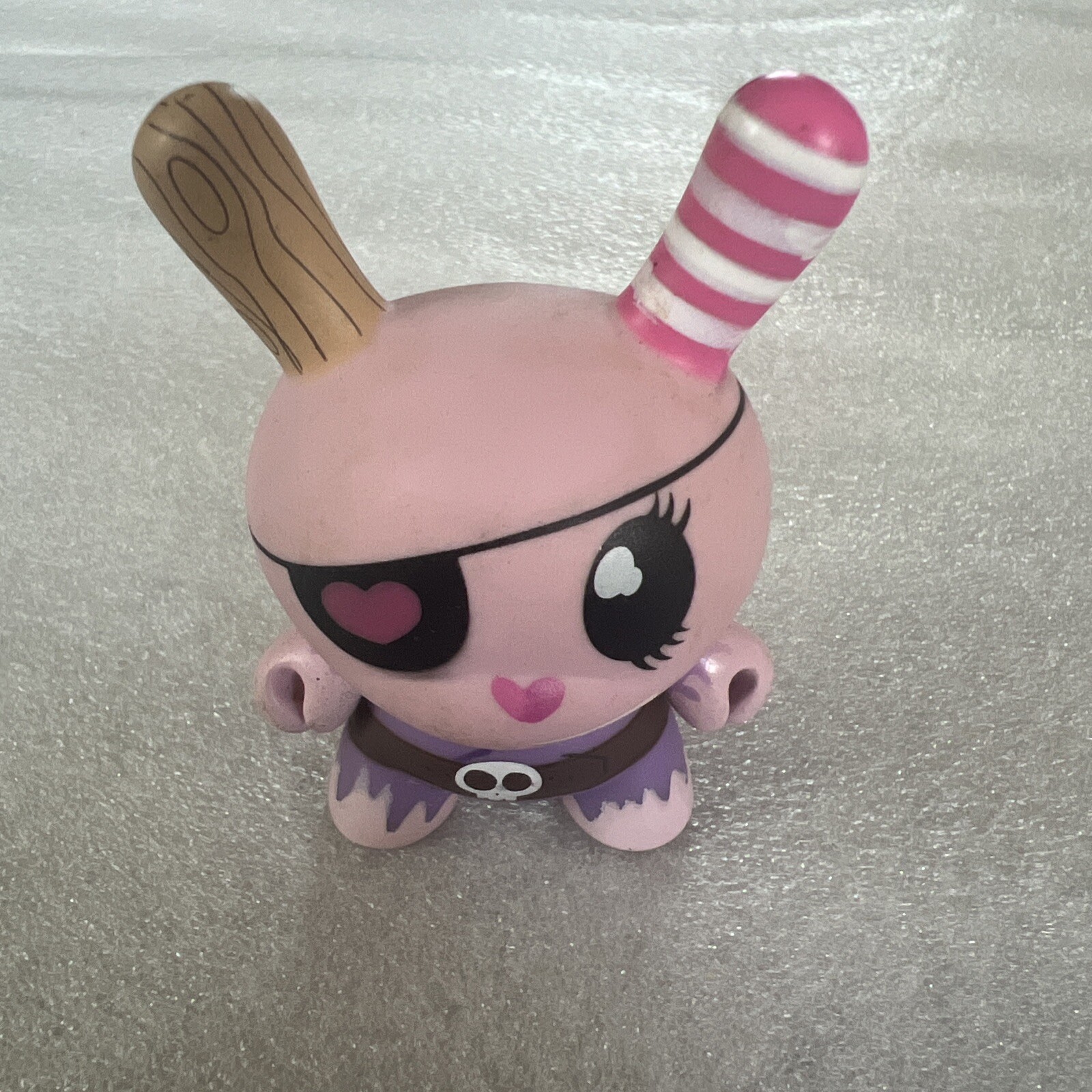 Pirate Dunny x Clutter Magazine x Dunny Series 5 (2008) Pirate Dunny x Clutter Magazine x Dunny Series 5 (2008)