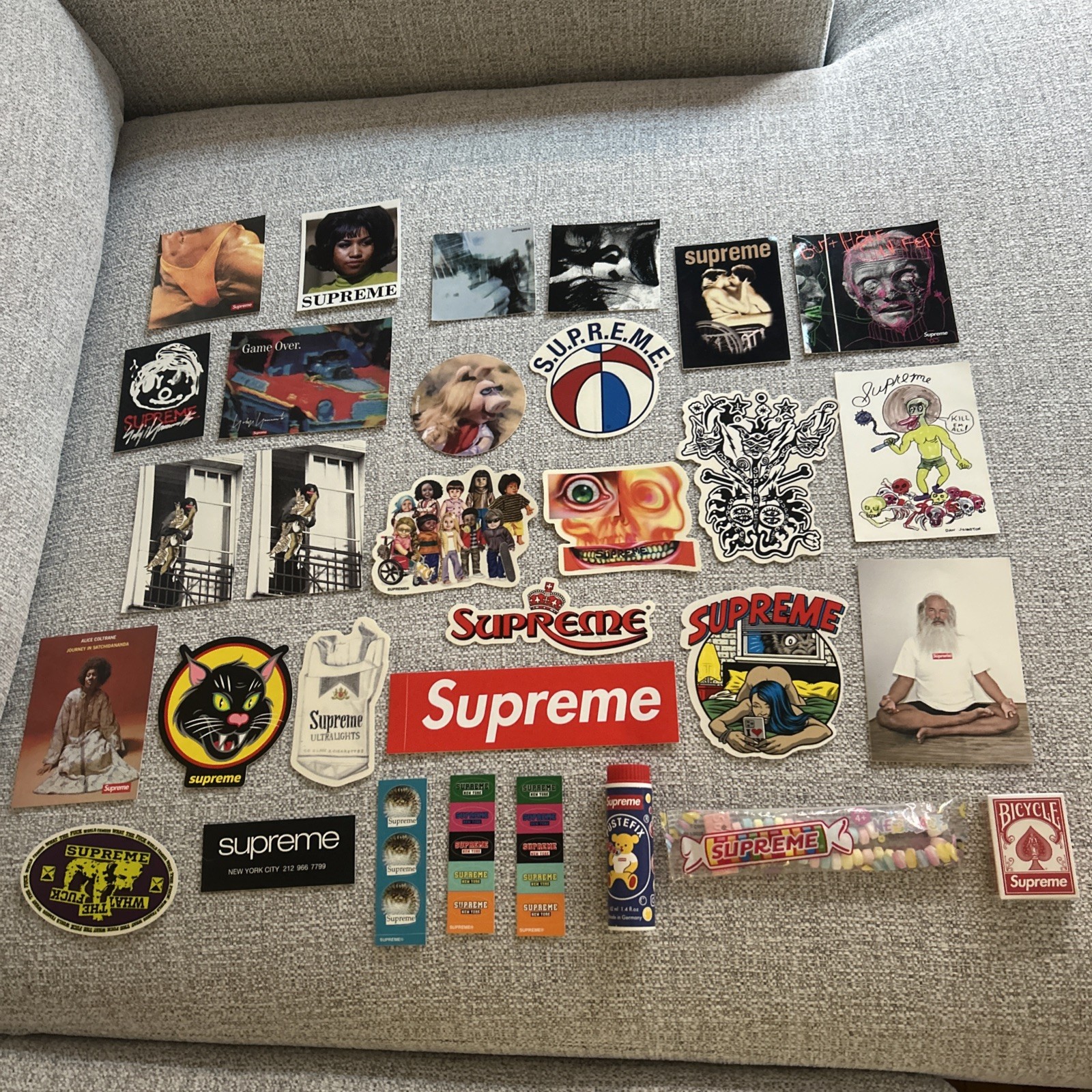 Supreme Stickers & Candy Necklace, Pustefix Bubbles & Bicycle Mini Playing Cards Supreme Stickers & Candy Necklace, Pustefix Bubbles & Bicycle Mini Playing Cards
