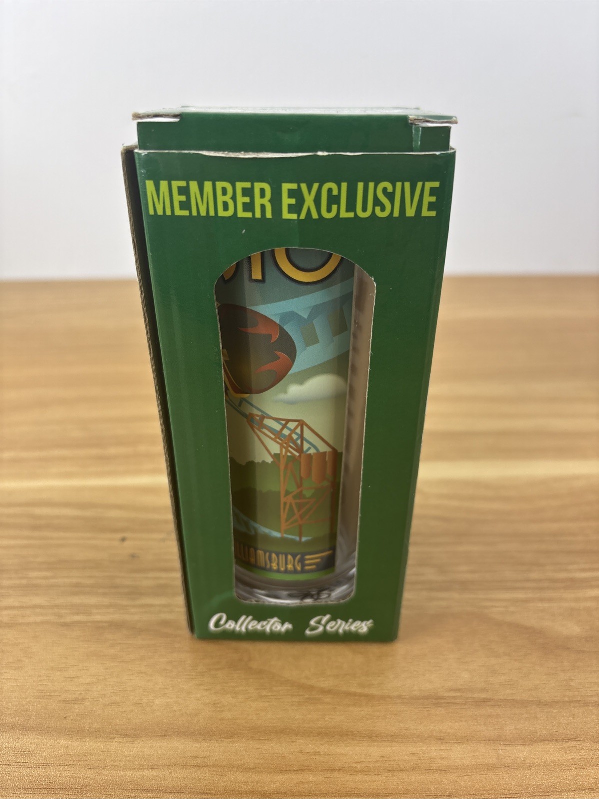 Member Exclusive Collector Series Busch Gardens 11oz Glass Member Exclusive Collector Series Busch Gardens 11oz Glass