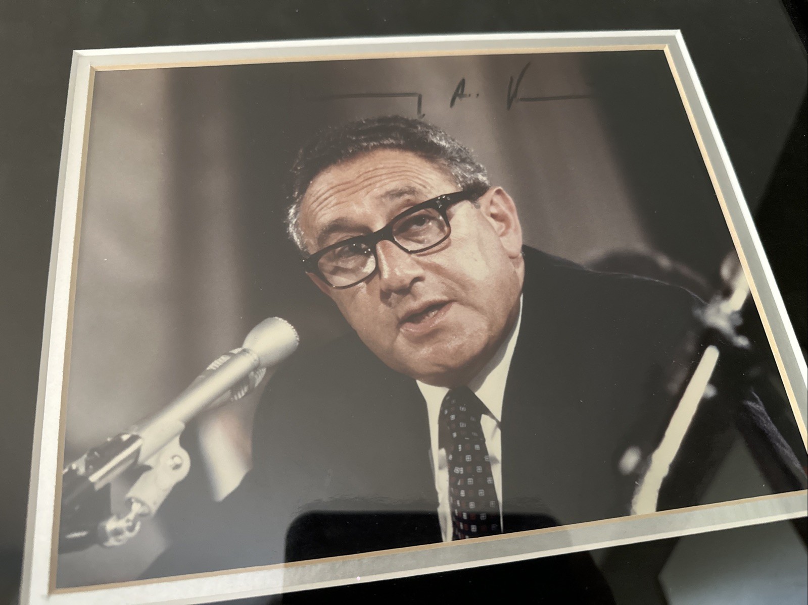 Henry Kissinger Autographed Photograph In Wood Frame (Henry Kissinger Signature) Henry Kissinger Autographed Photograph In Wood Frame (Henry Kissinger Signature)