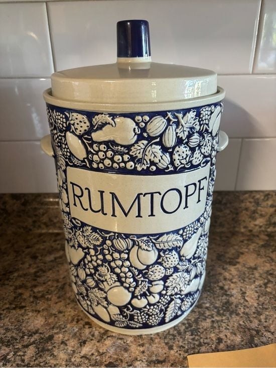 New Vintage German Rumtopf Ceramic Crock with Lid Blue & White Fruit Design + Re New Vintage German Rumtopf Ceramic Crock with Lid Blue & White Fruit Design + Re