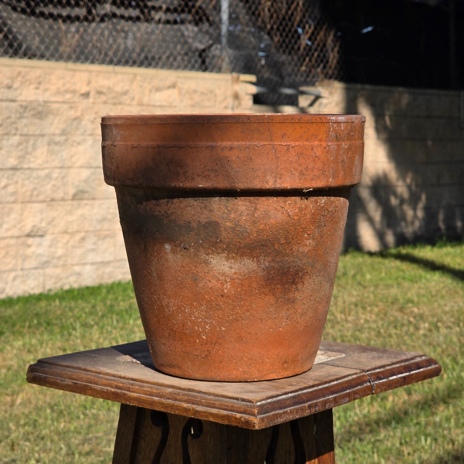 Vintage Terracotta Plant Pot 9 Vintage Terracotta Plant Pot 9