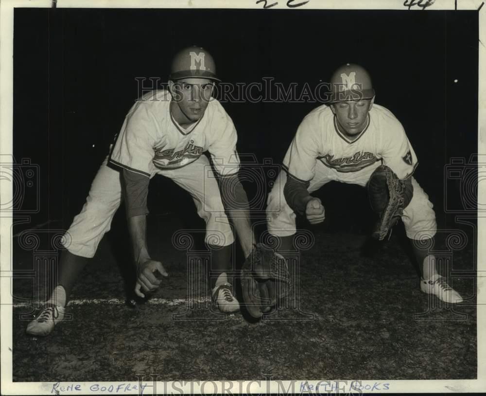 1971 Press Photo Sure Kleans baseball players Rene Godfrey and Keith Hooks